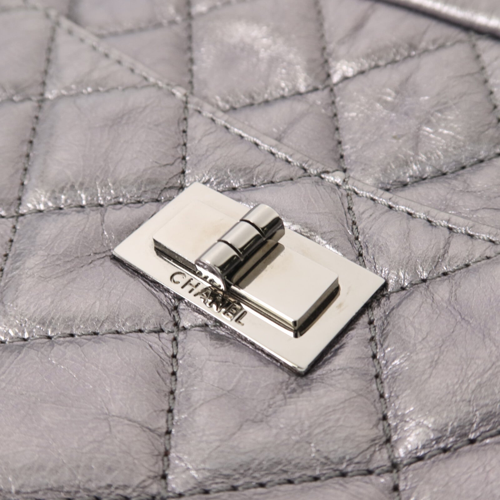 CHANEL 牛皮皮革Shoulder Bag銀扣鏈帶肩背袋