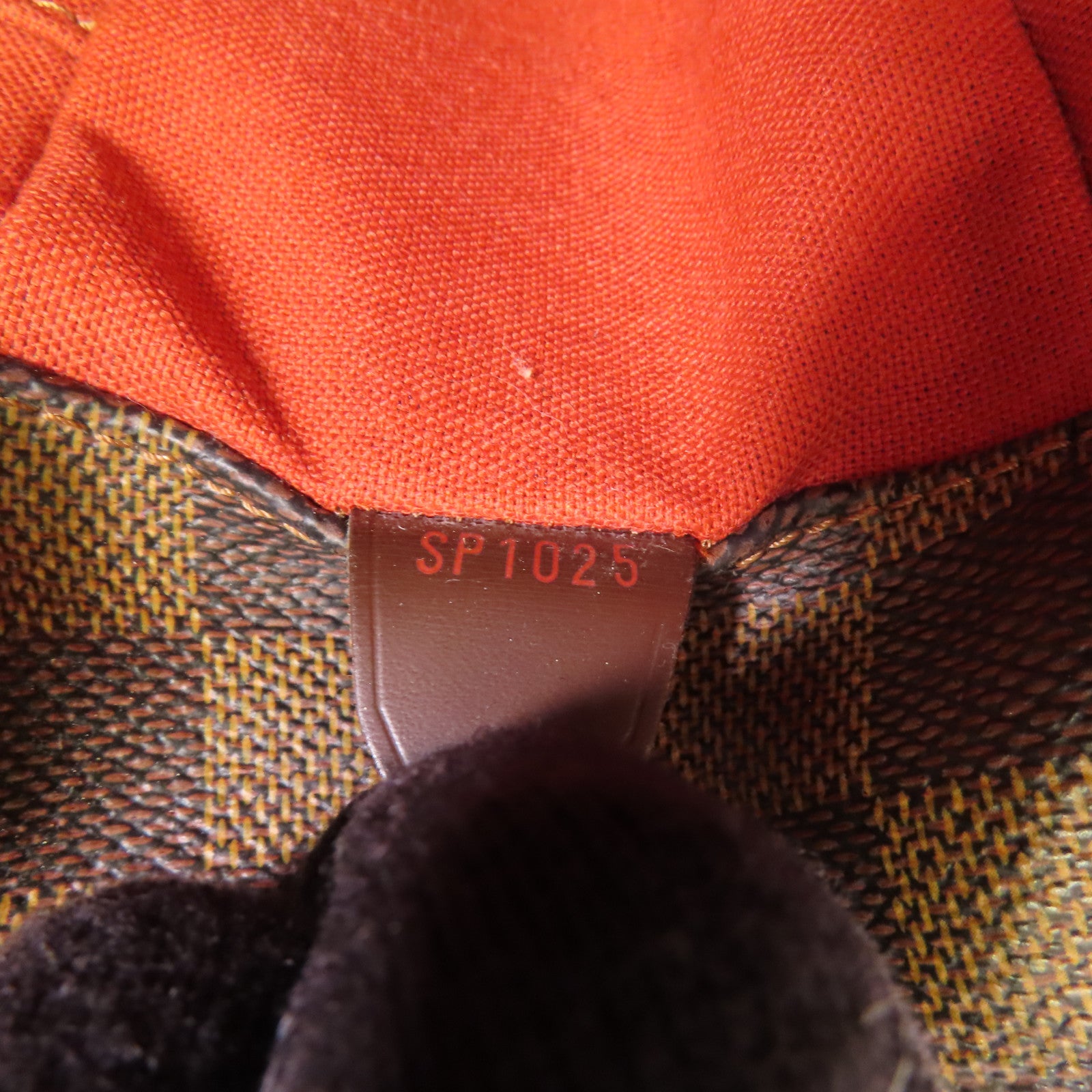 LOUIS VUITTON 【激減優惠】Damier Bastille金扣肩背袋