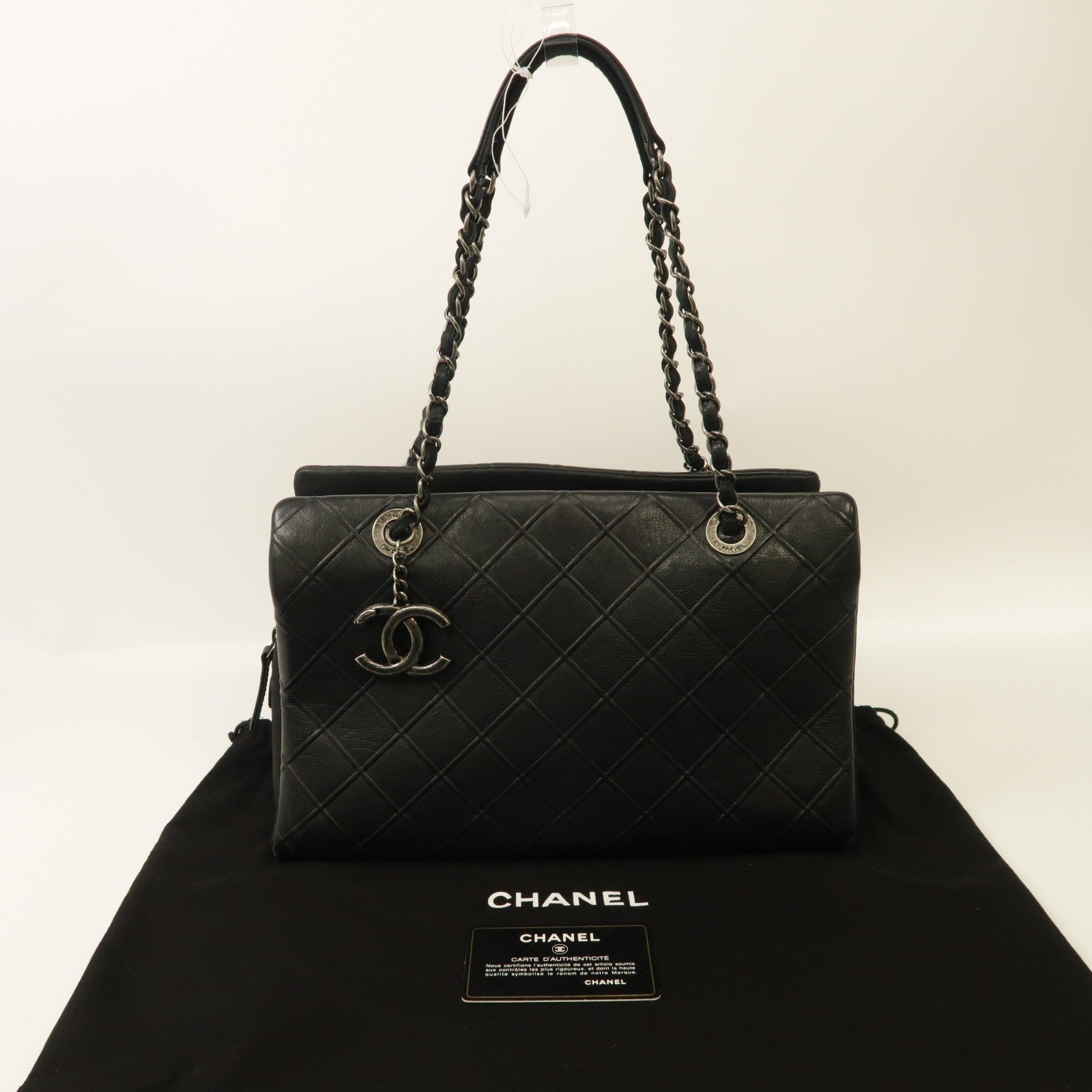 CHANEL 【激減優惠】菱格牛皮皮革Chain Shoulder銀扣肩背袋黑色