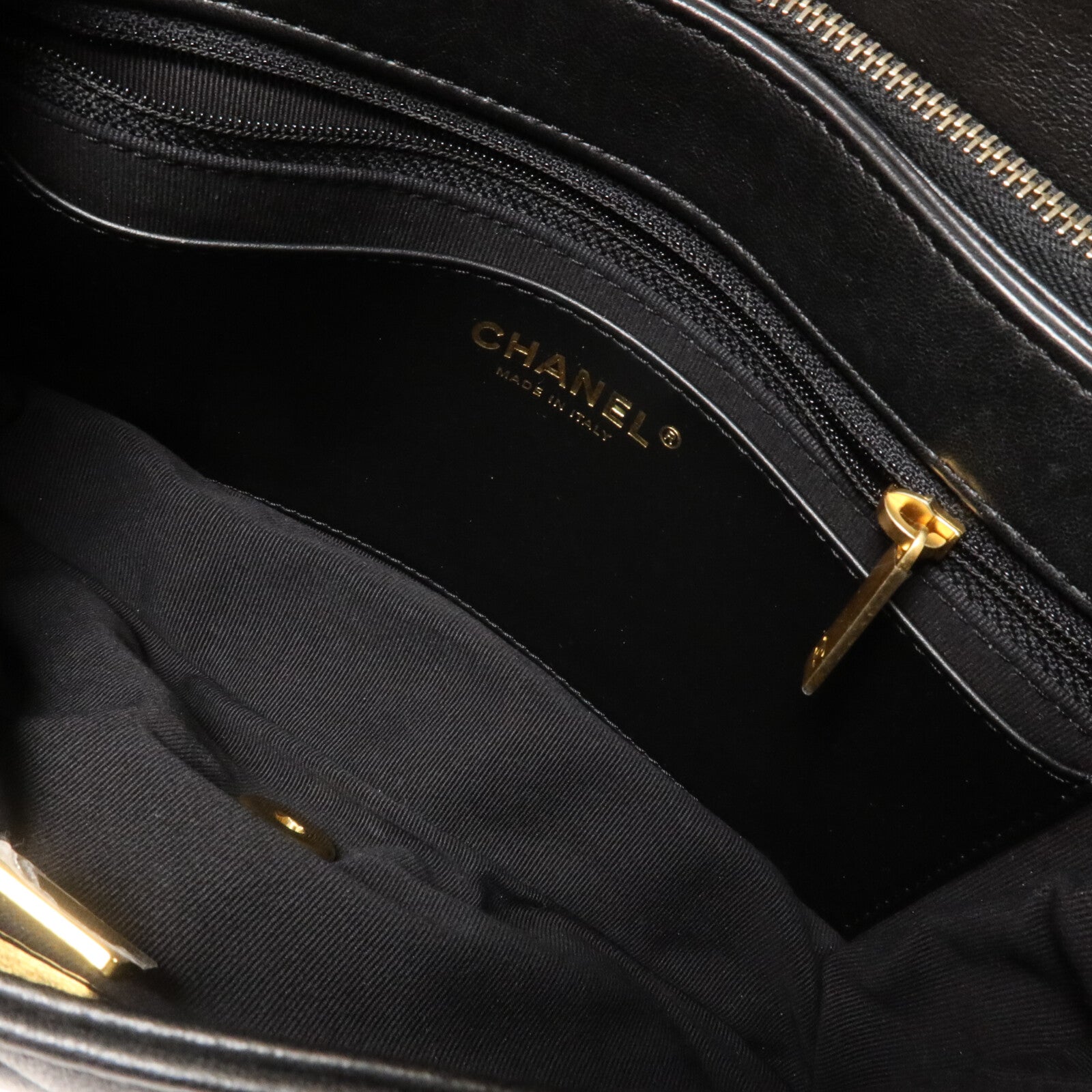 CHANEL 羊皮皮革Chain Shoulder鏈帶肩背袋