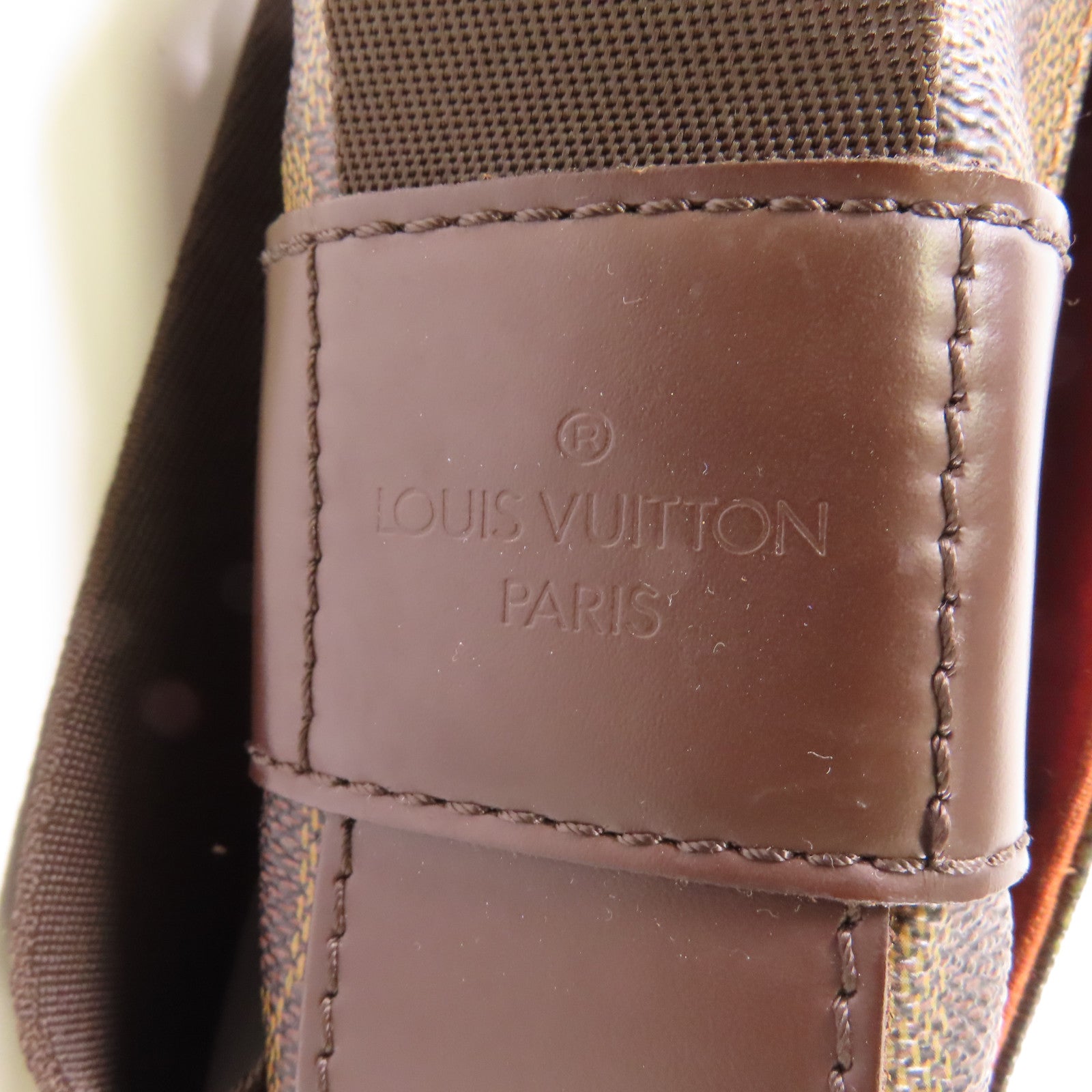 LOUIS VUITTON Damier Bastille金扣肩背袋