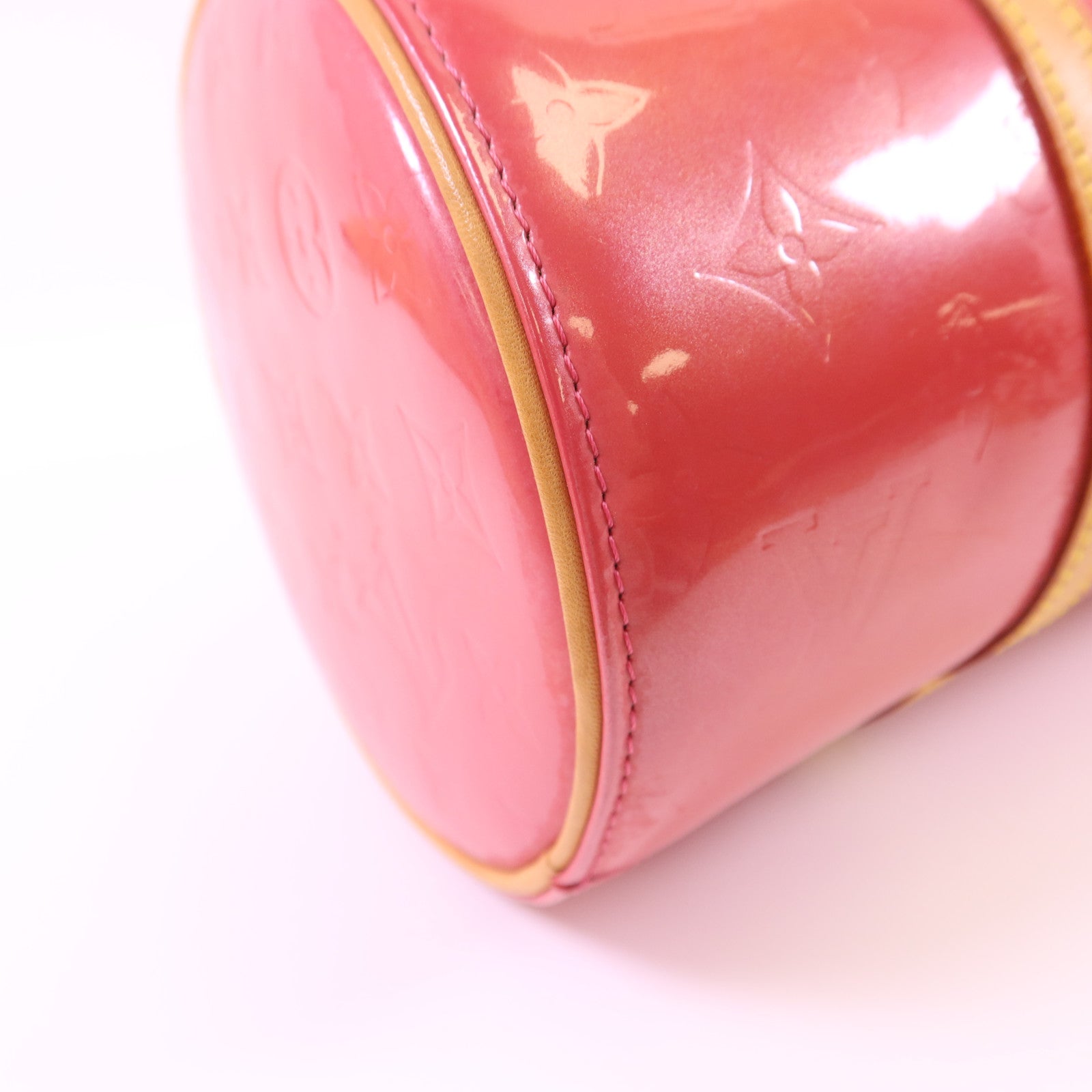 LOUIS VUITTON Vernis Bedford金扣肩背袋