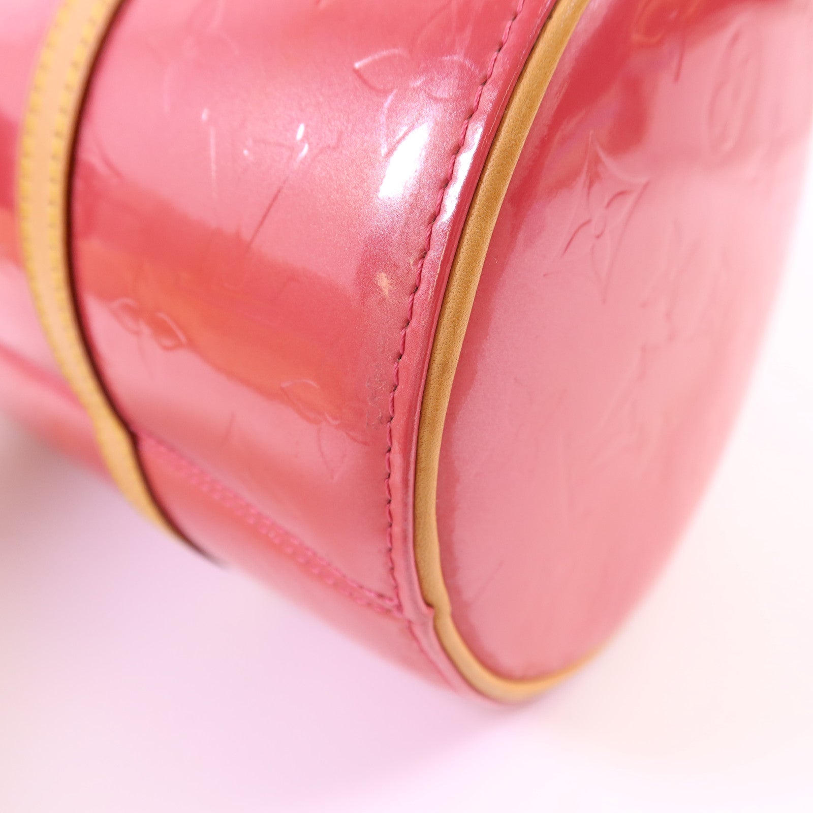 LOUIS VUITTON Vernis Bedford金扣肩背袋