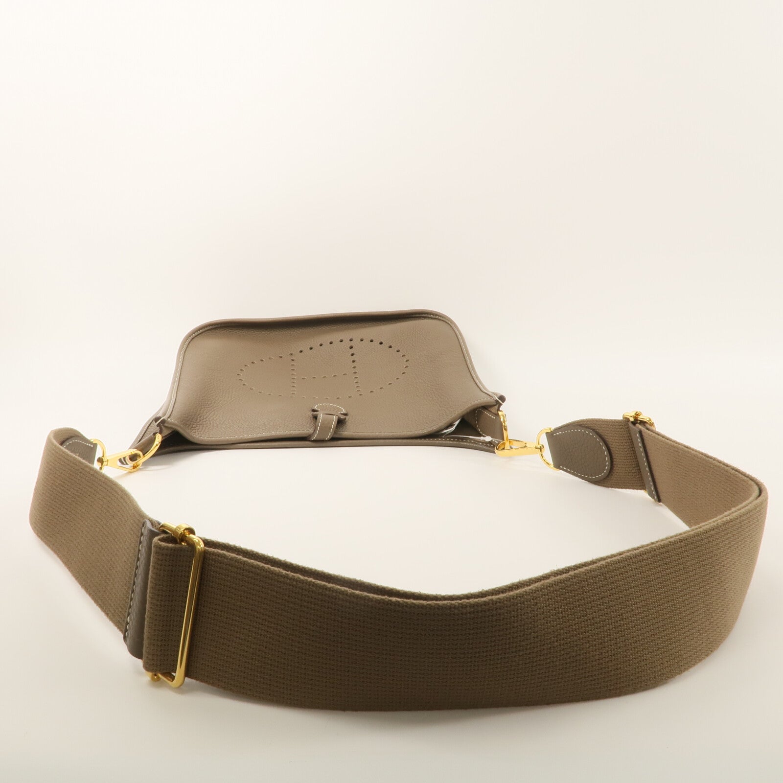 HERMES Clemence皮革Evelyne PM肩背袋Etoupe