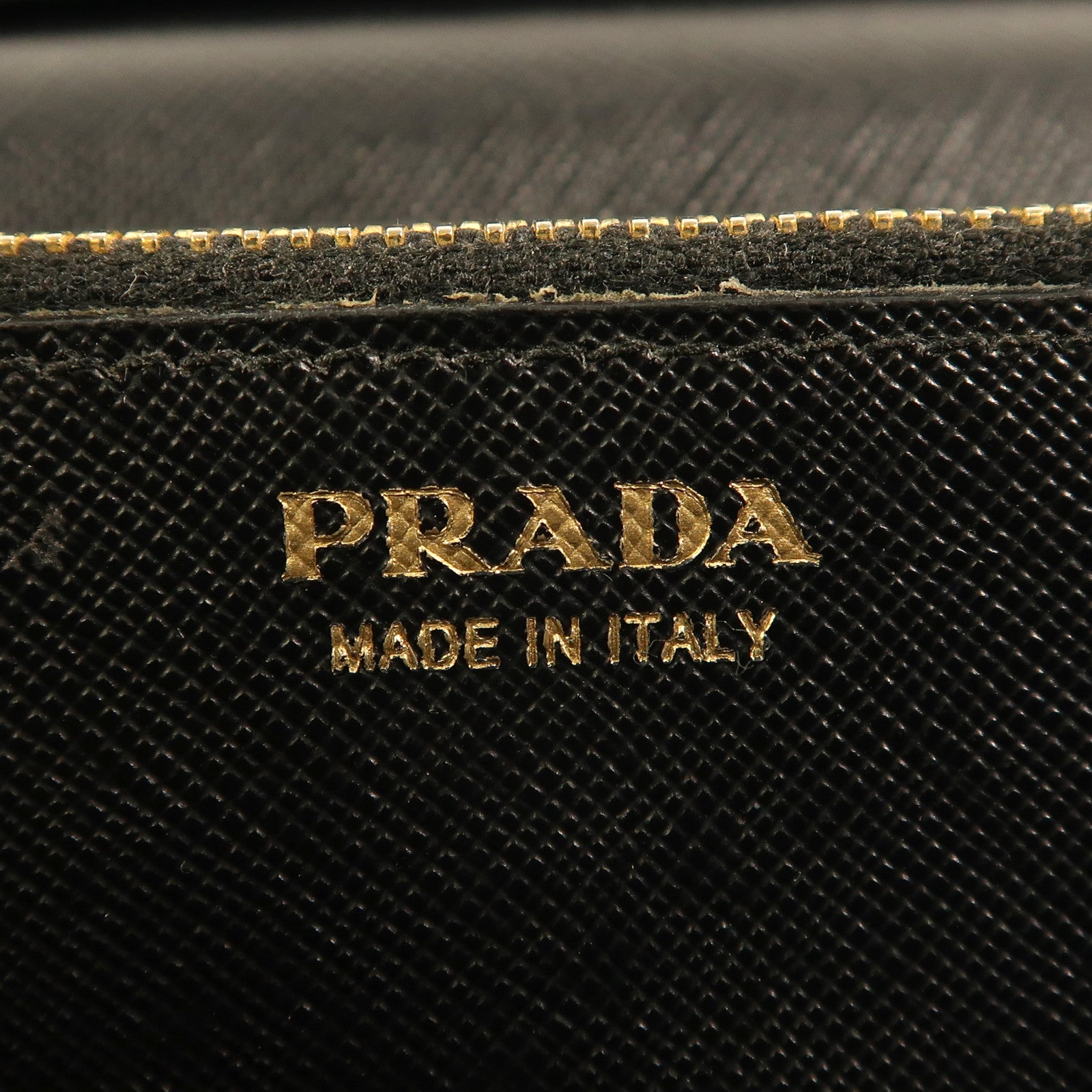 PRADA 牛皮皮革Long Wallet金扣長錢包