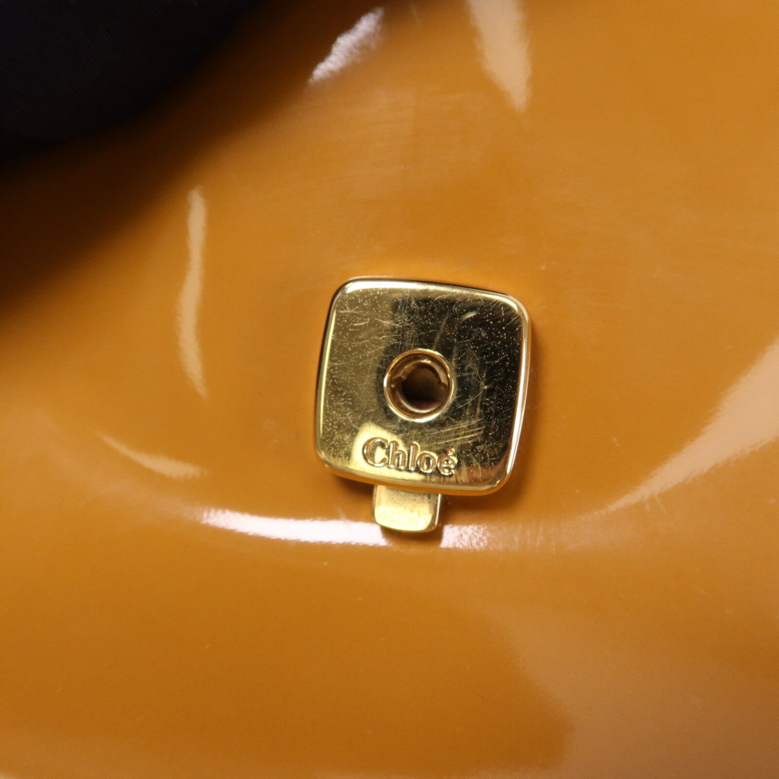 Chloe 漆皮皮革Shoulder Bag金扣肩背袋