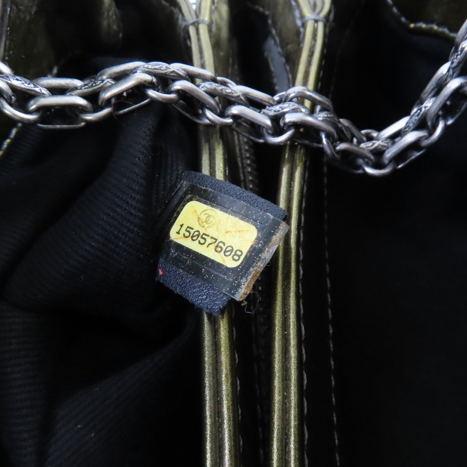 CHANEL 【激減優惠】菱格漆皮皮革Chain Shoulder Bag銀扣鏈帶肩背袋金黃色/軍綠色