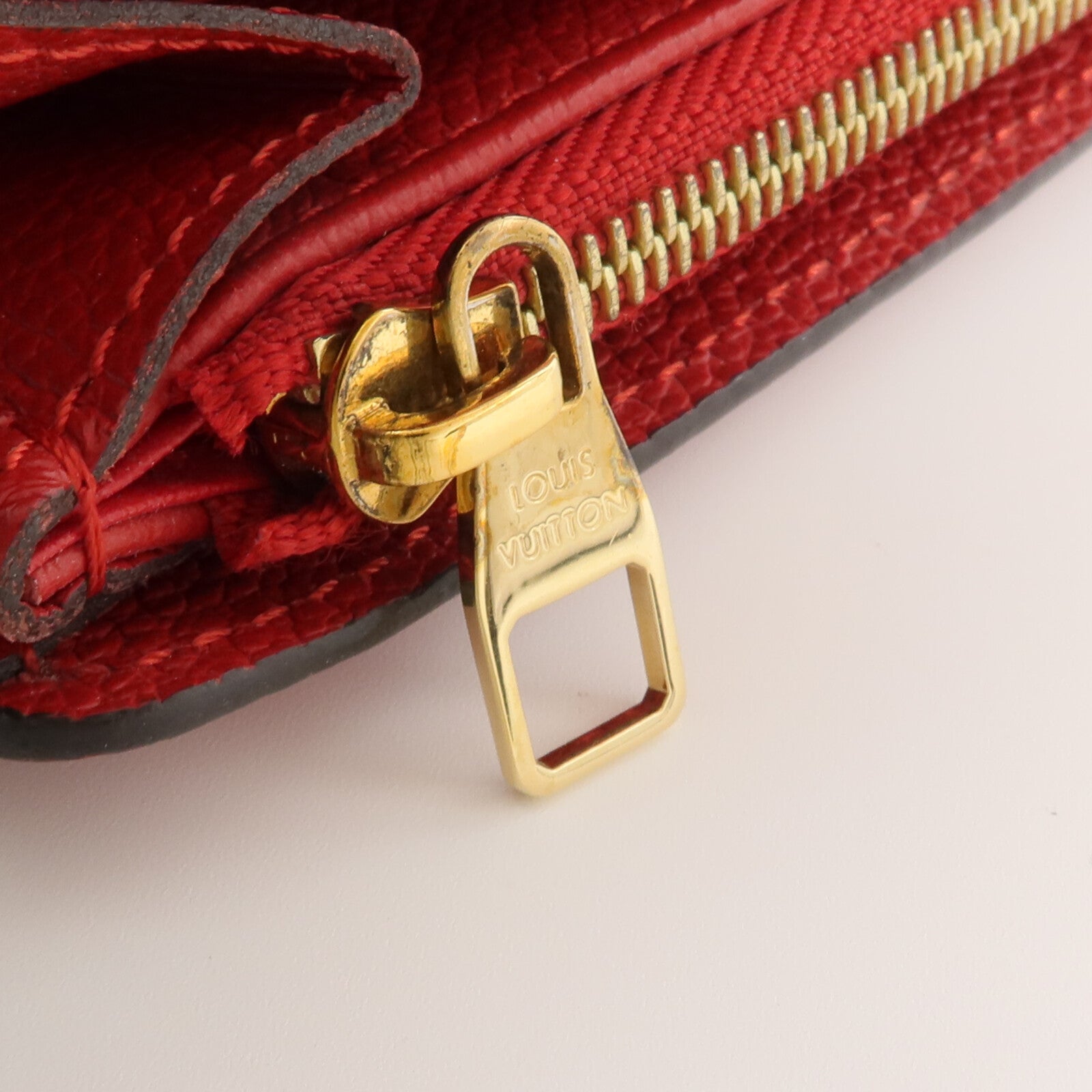 LOUIS VUITTON Monogram Empreinte Sarah長錢包