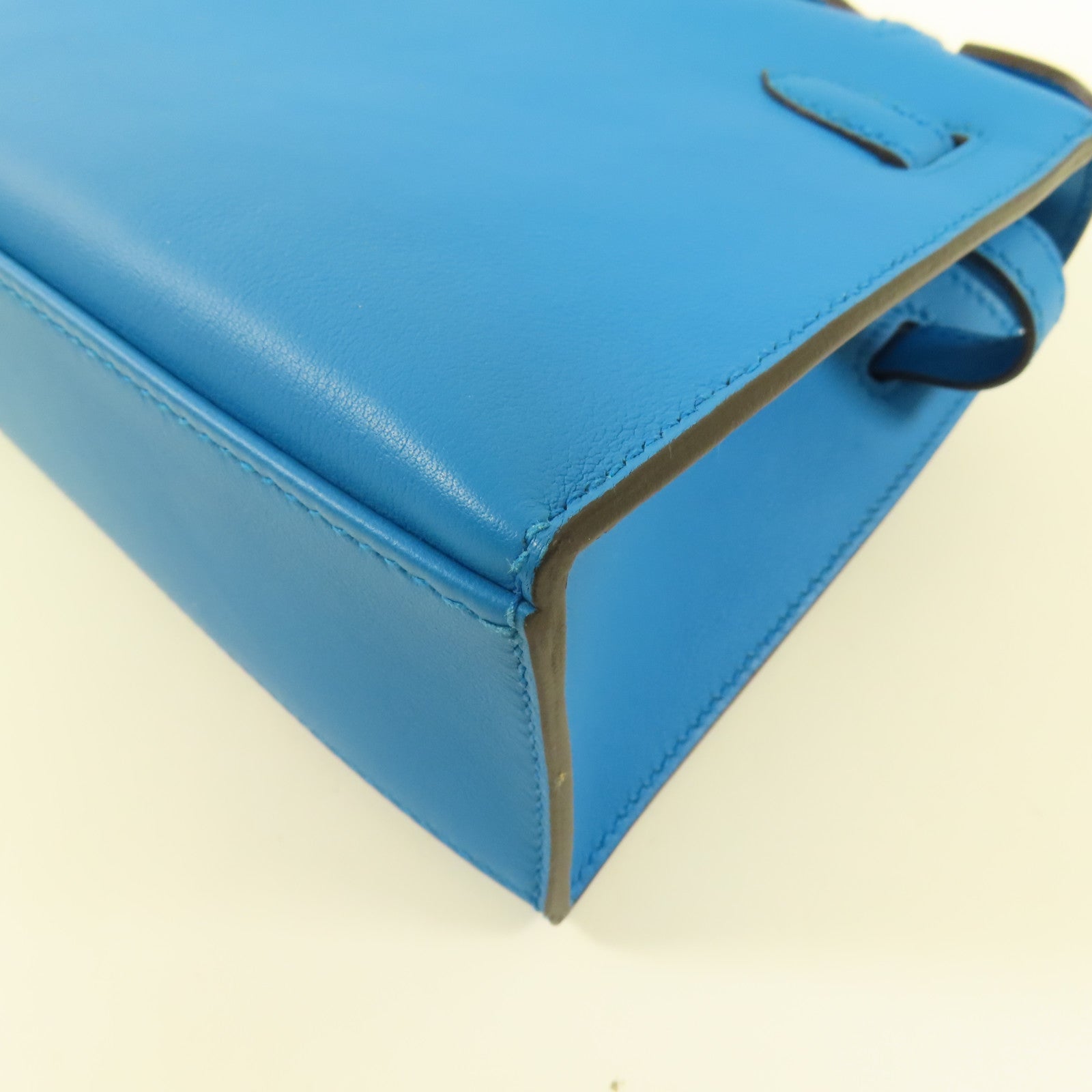 HERMES Swift皮革Kelly Pochette金扣手挽袋B3 Blue Zanzibar