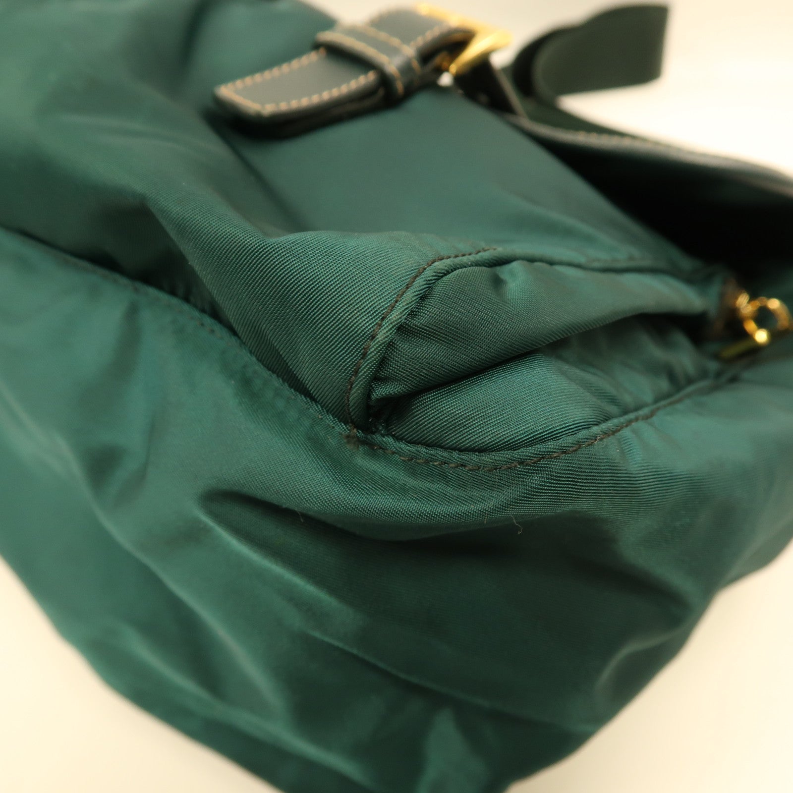 PRADA 尼龍Shoulder Bag金扣肩背袋綠色