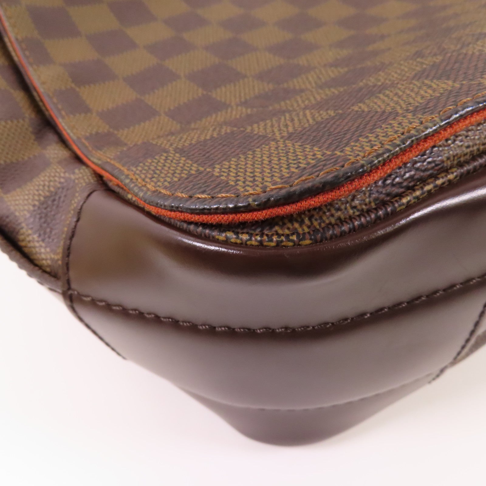 LOUIS VUITTON 【激減優惠】Damier Bastille金扣肩背袋
