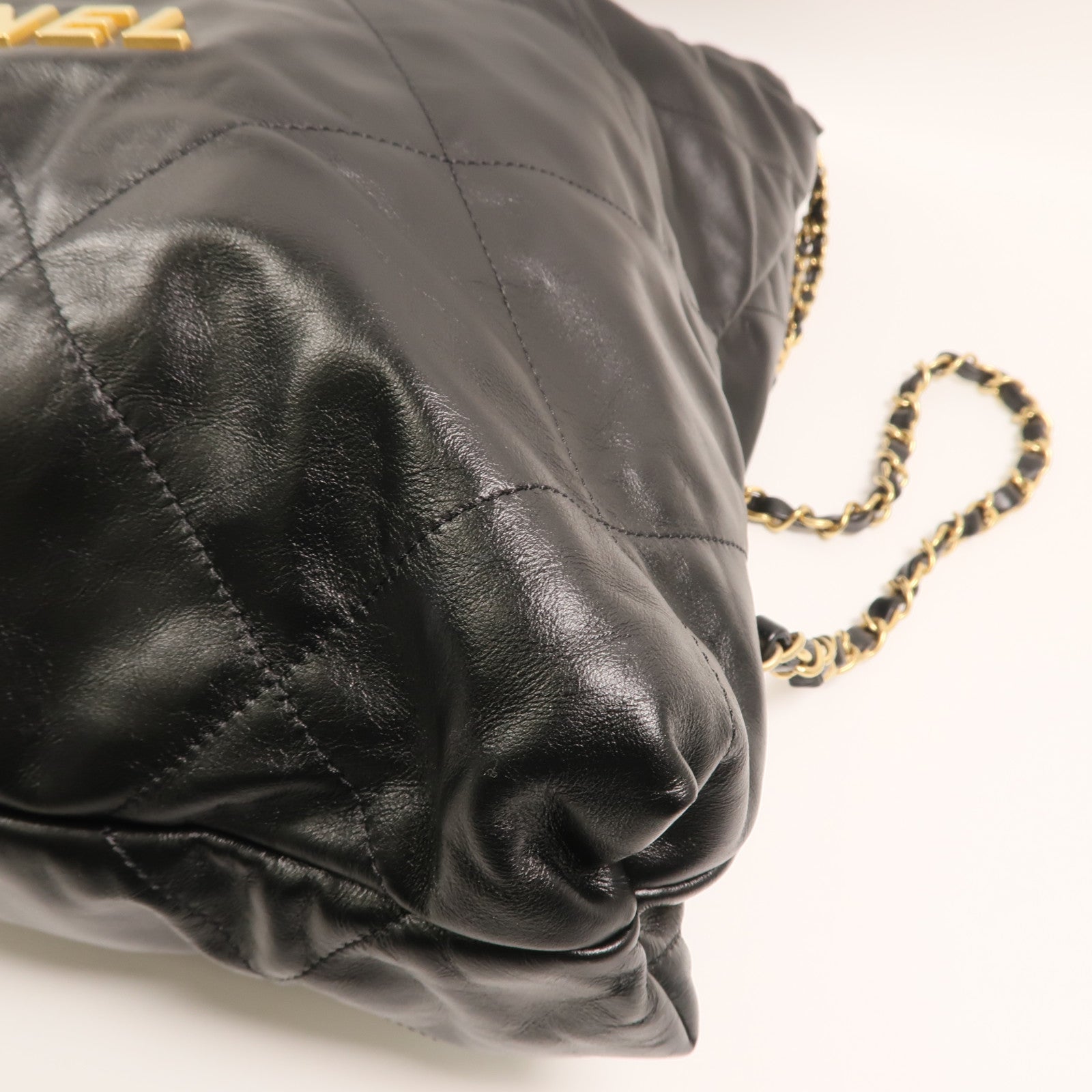 CHANEL 【激減優惠】牛皮皮革Chanel 22 Backpack金扣鏈帶背包