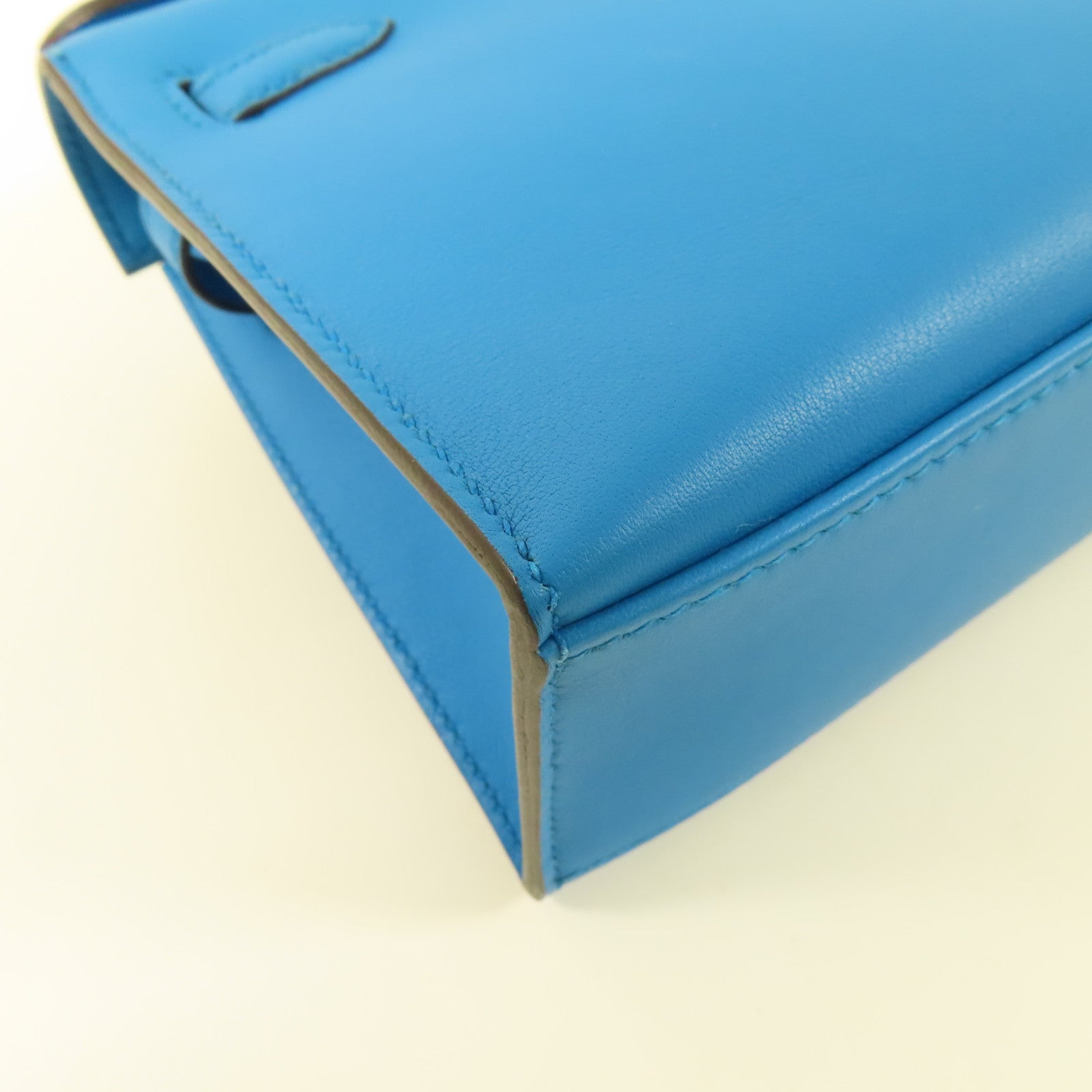 HERMES Swift皮革Kelly Pochette金扣手挽袋B3 Blue Zanzibar