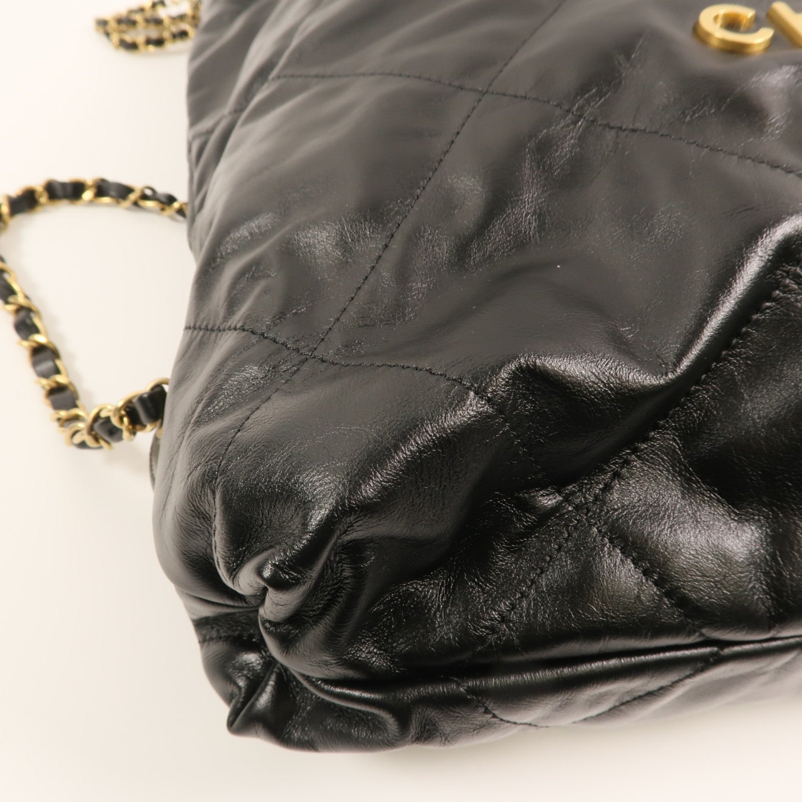 CHANEL 【激減優惠】牛皮皮革Chanel 22 Backpack金扣鏈帶背包
