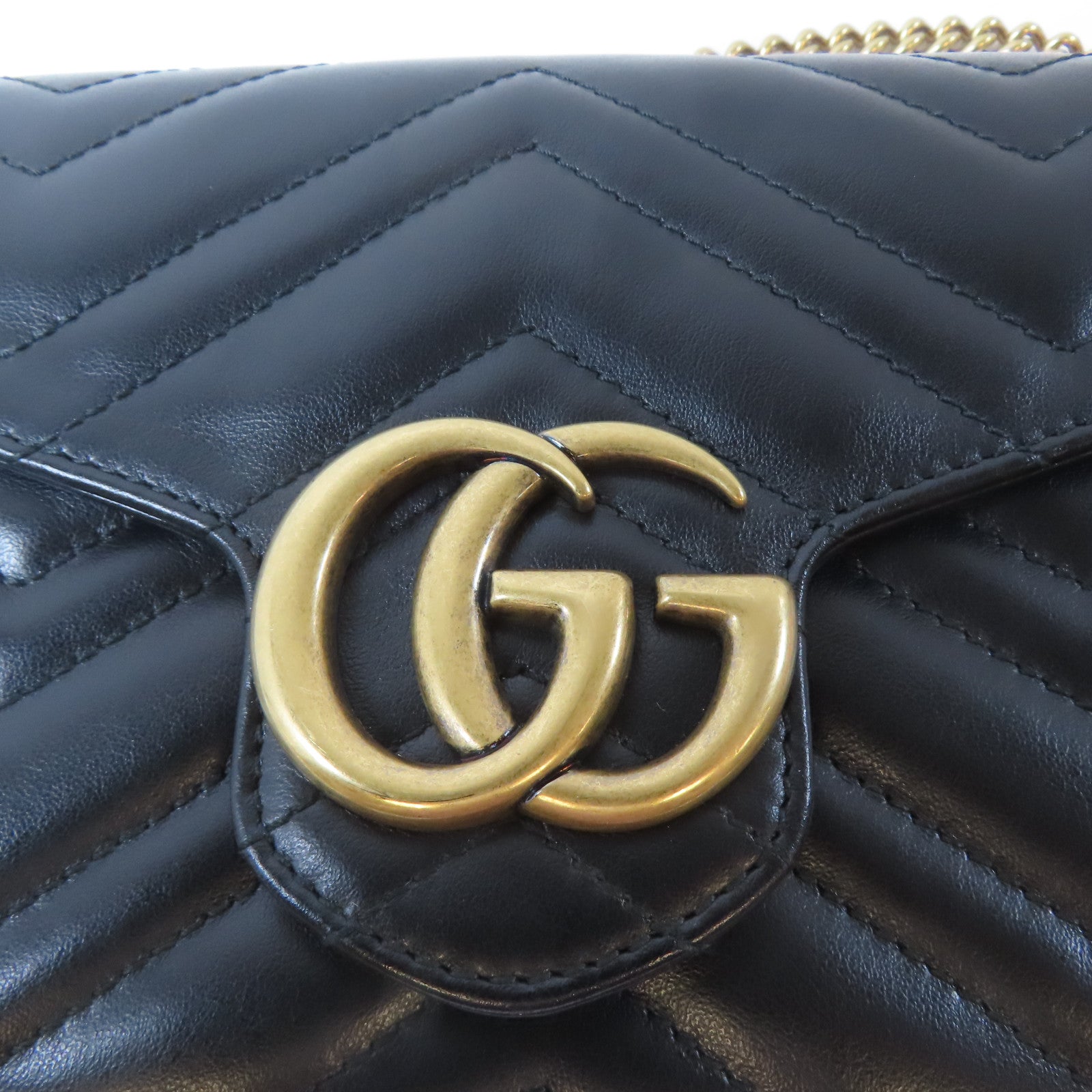 GUCCI 牛皮皮革GG Marmont金扣鏈帶肩背袋黑色