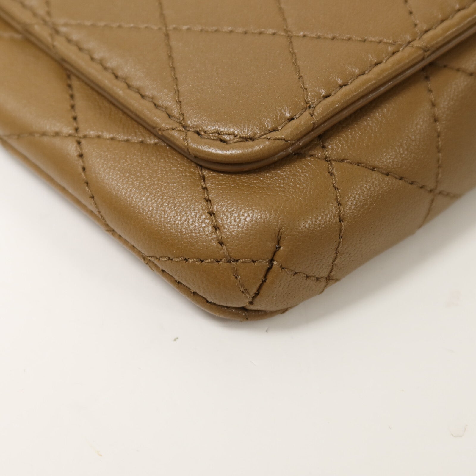 SAINT LAURENT 羊皮皮革Gaby Phone Holder鏈帶肩背袋