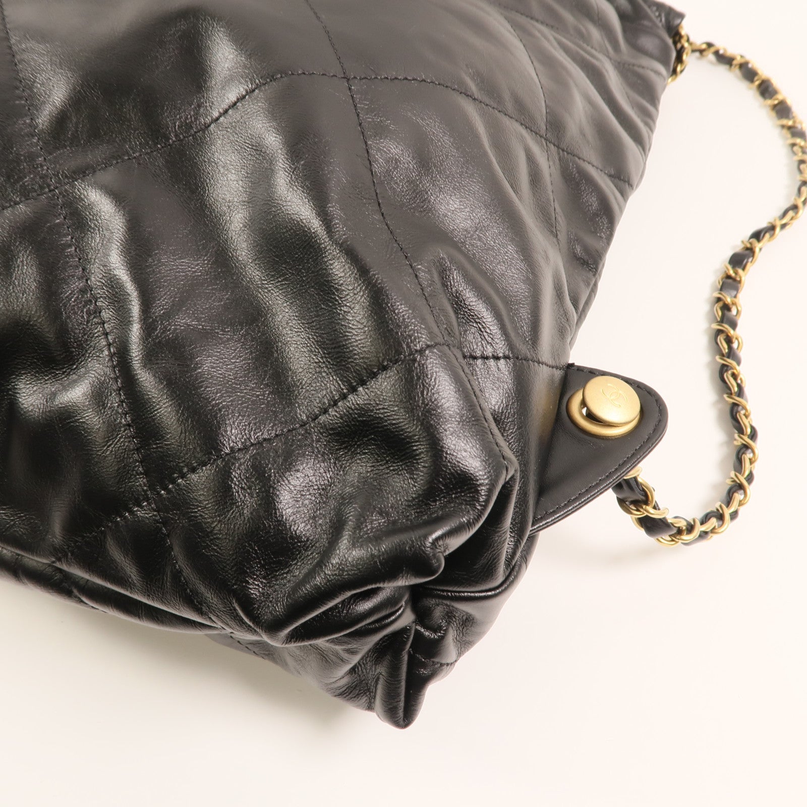 CHANEL 【激減優惠】牛皮皮革Chanel 22 Backpack金扣鏈帶背包