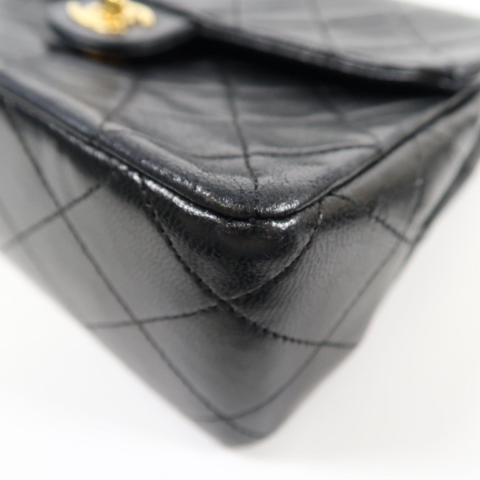 CHANEL 羊皮皮革Chain Shoulder金扣鏈帶肩背袋