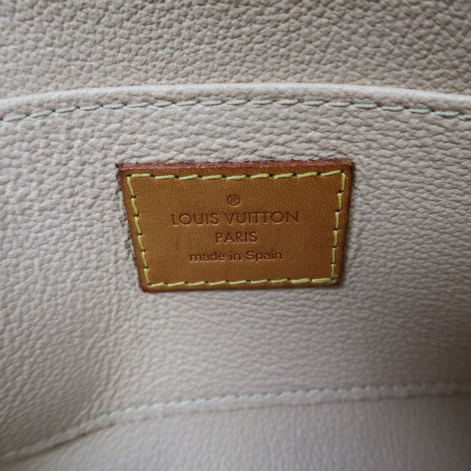 LOUIS VUITTON Monogram Pouch金扣手拿包啡色