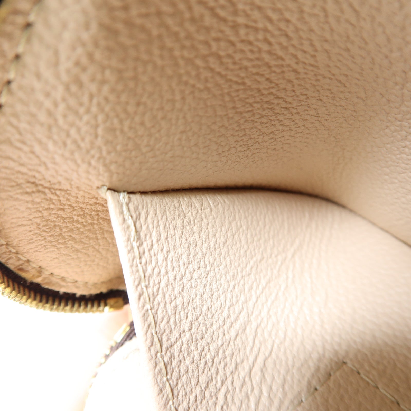 LOUIS VUITTON Monogram Pouch金扣手拿包啡色