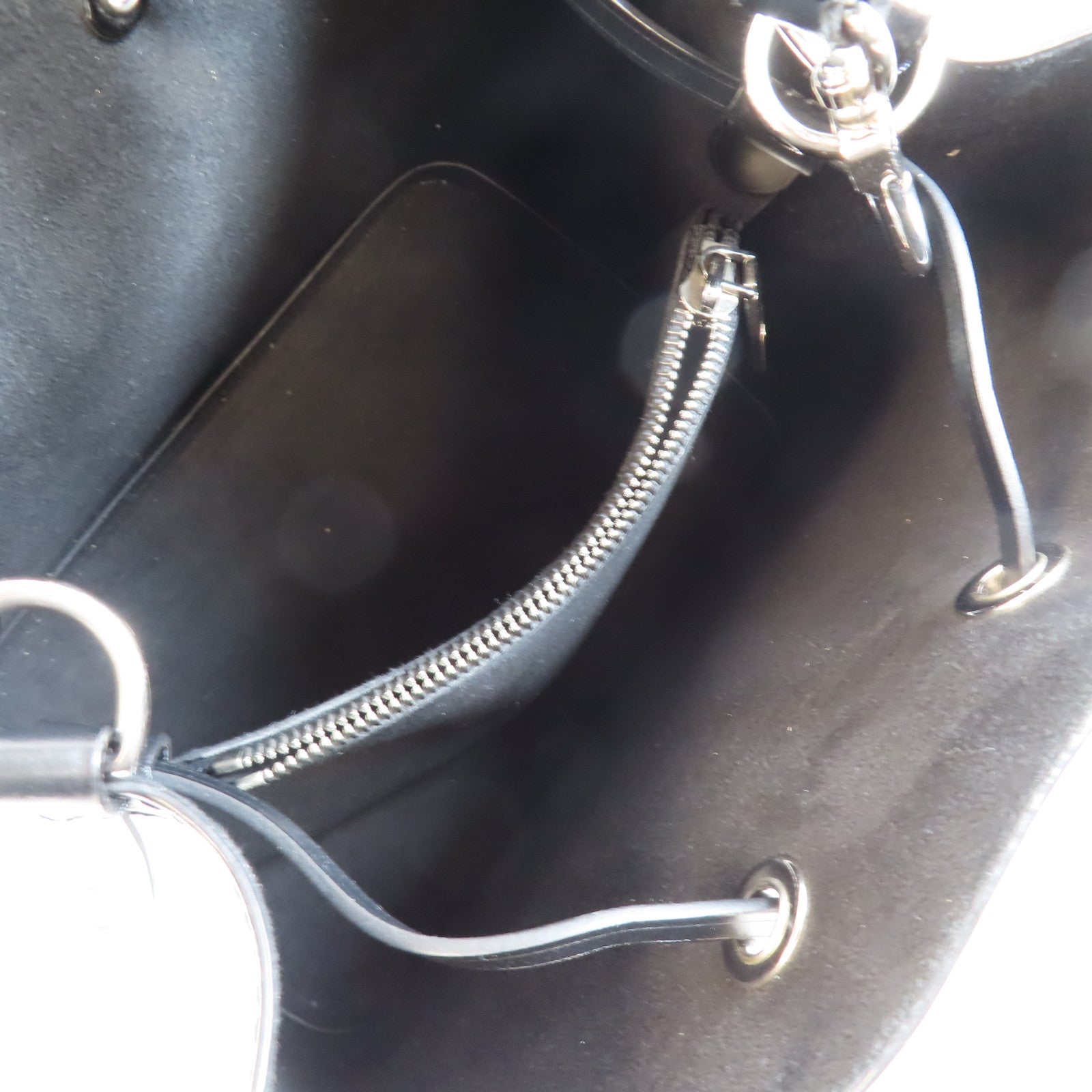 LOUIS VUITTON Epi Neo Noe MM銀扣手挽肩背兩用袋黑色