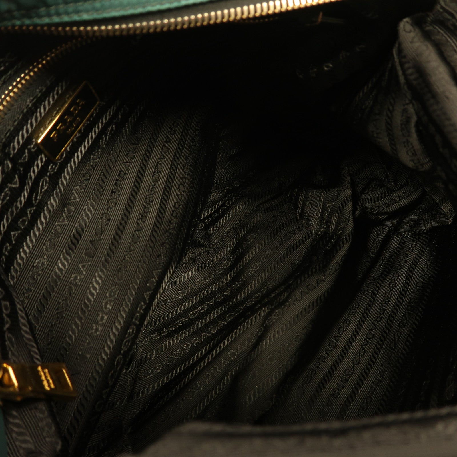 PRADA 尼龍Shoulder Bag金扣肩背袋綠色