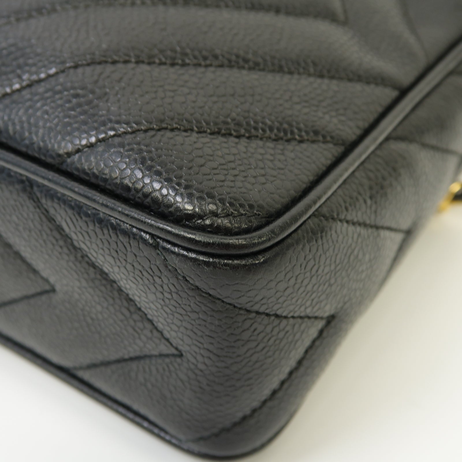 CHANEL 【激減優惠】Caviar皮革Vintage Tassel Camera Bag金扣鏈帶肩背袋黑色