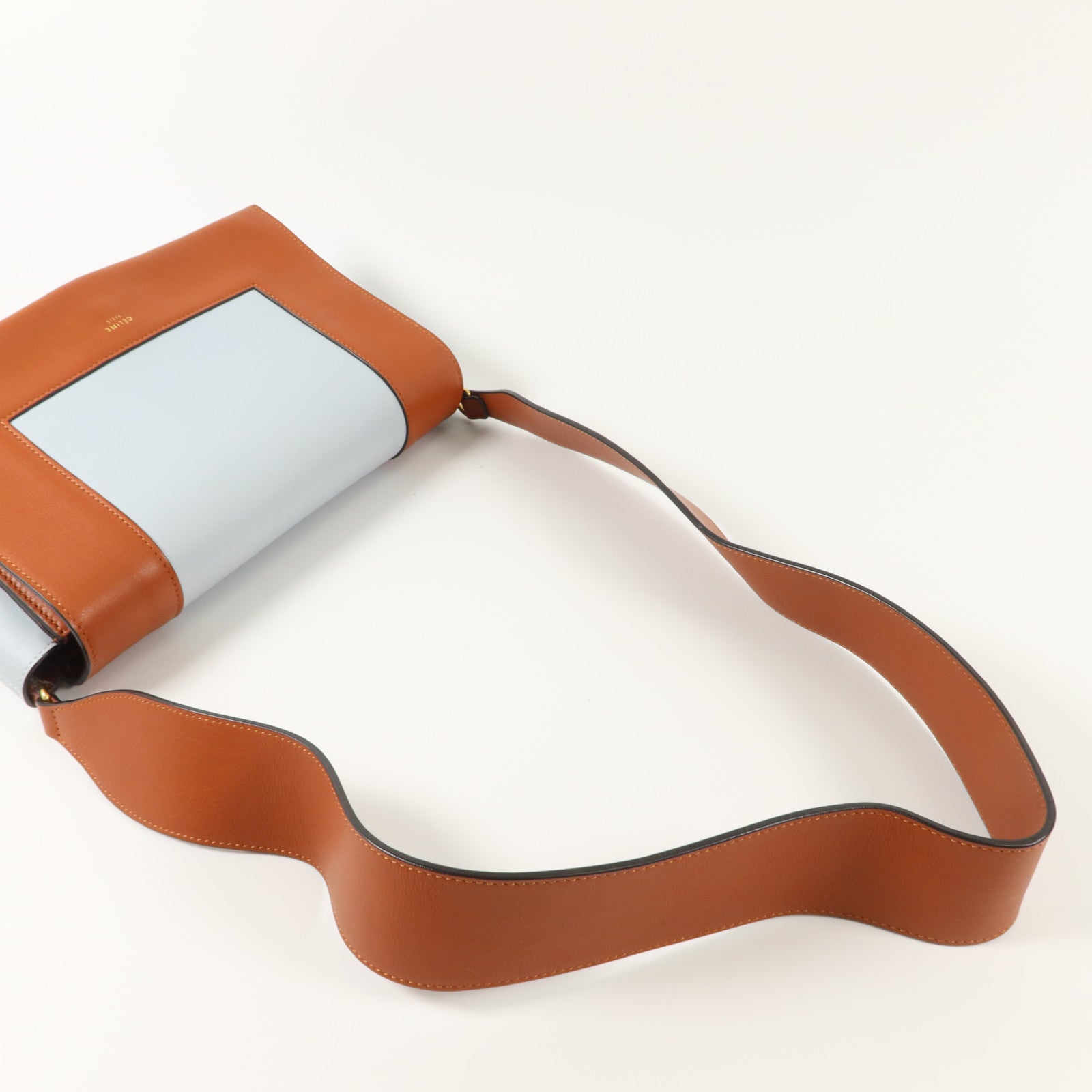 CELINE 牛皮皮革Frame Medium肩背袋