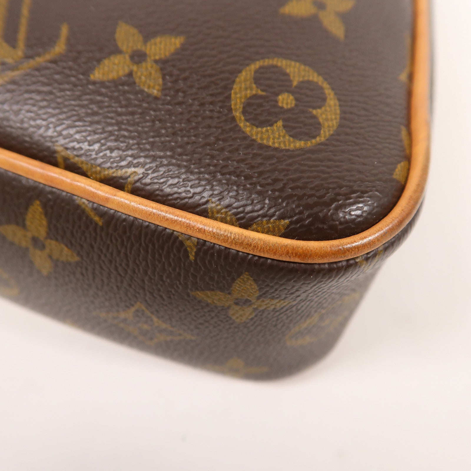 LOUIS VUITTON Monogram Game On Coeur金扣肩背袋棕色
