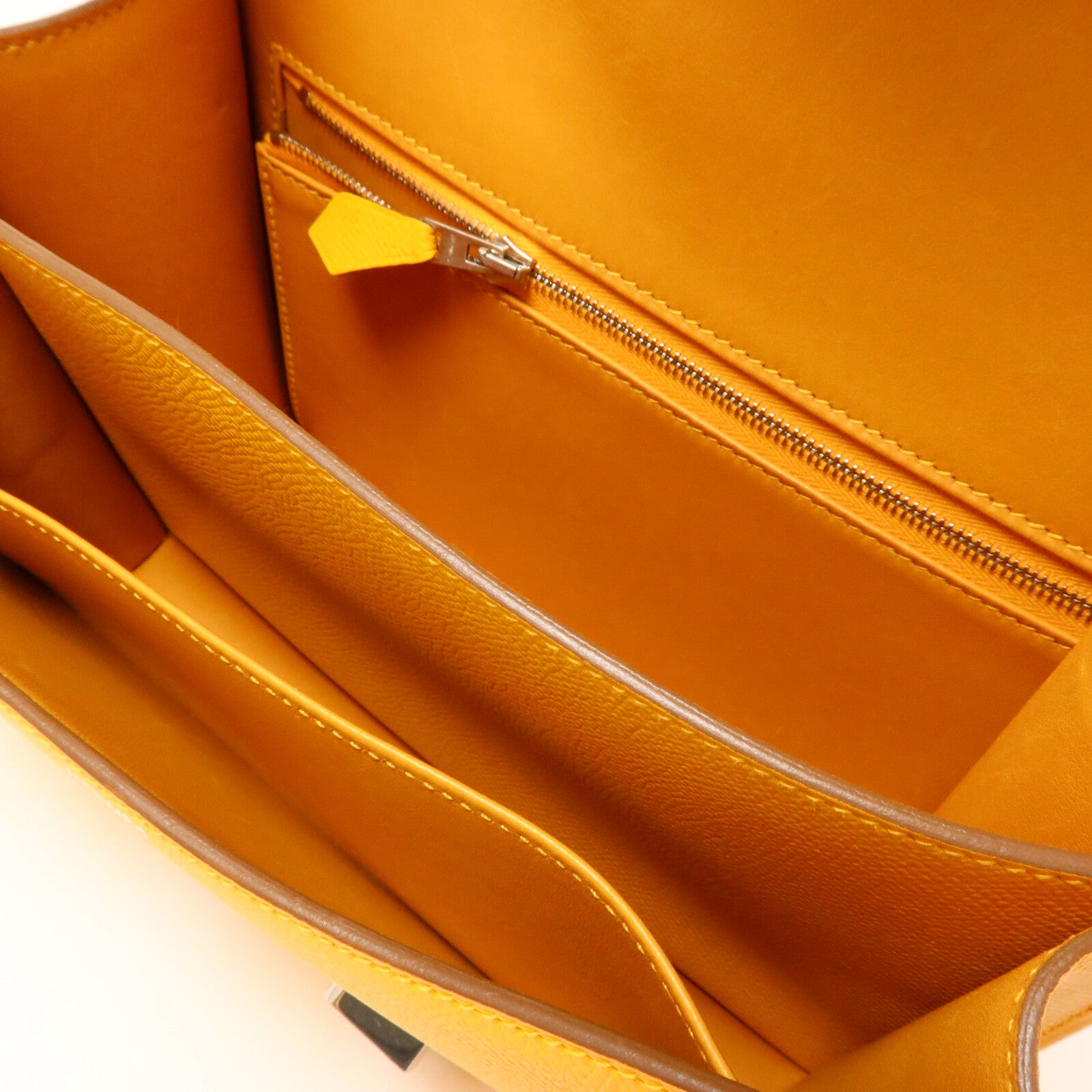 HERMES Epsom皮革Constance 24肩背袋Jaune d'Or