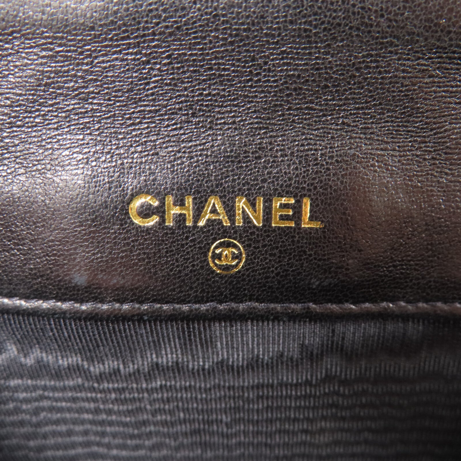 CHANEL 牛皮皮革Wallet金扣錢包