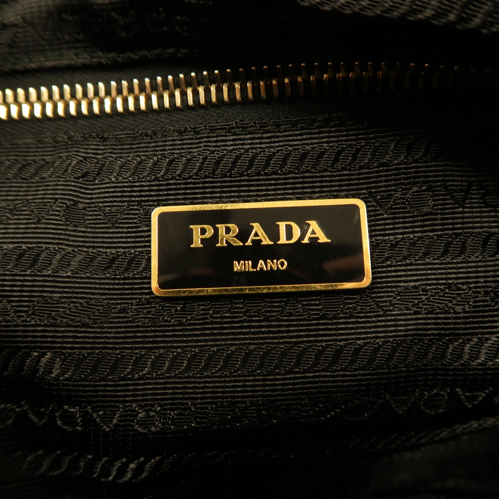 PRADA 尼龍Shoulder Bag金扣肩背袋綠色