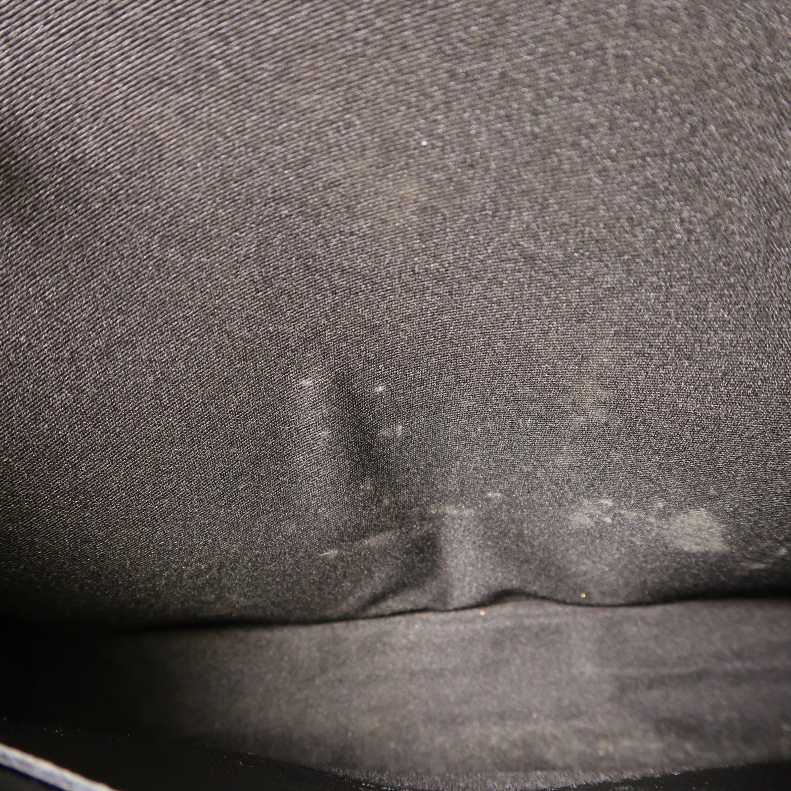 LOUIS VUITTON Monogram Eclipse Pochette Voyage MM銀扣手拿包