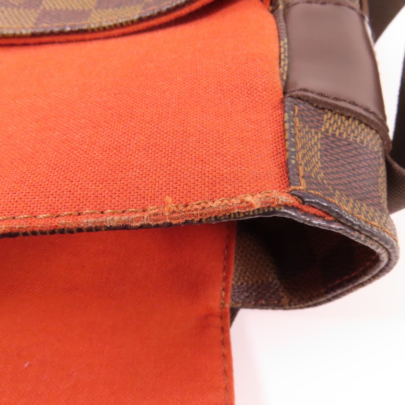 LOUIS VUITTON Damier Bastille金扣肩背袋