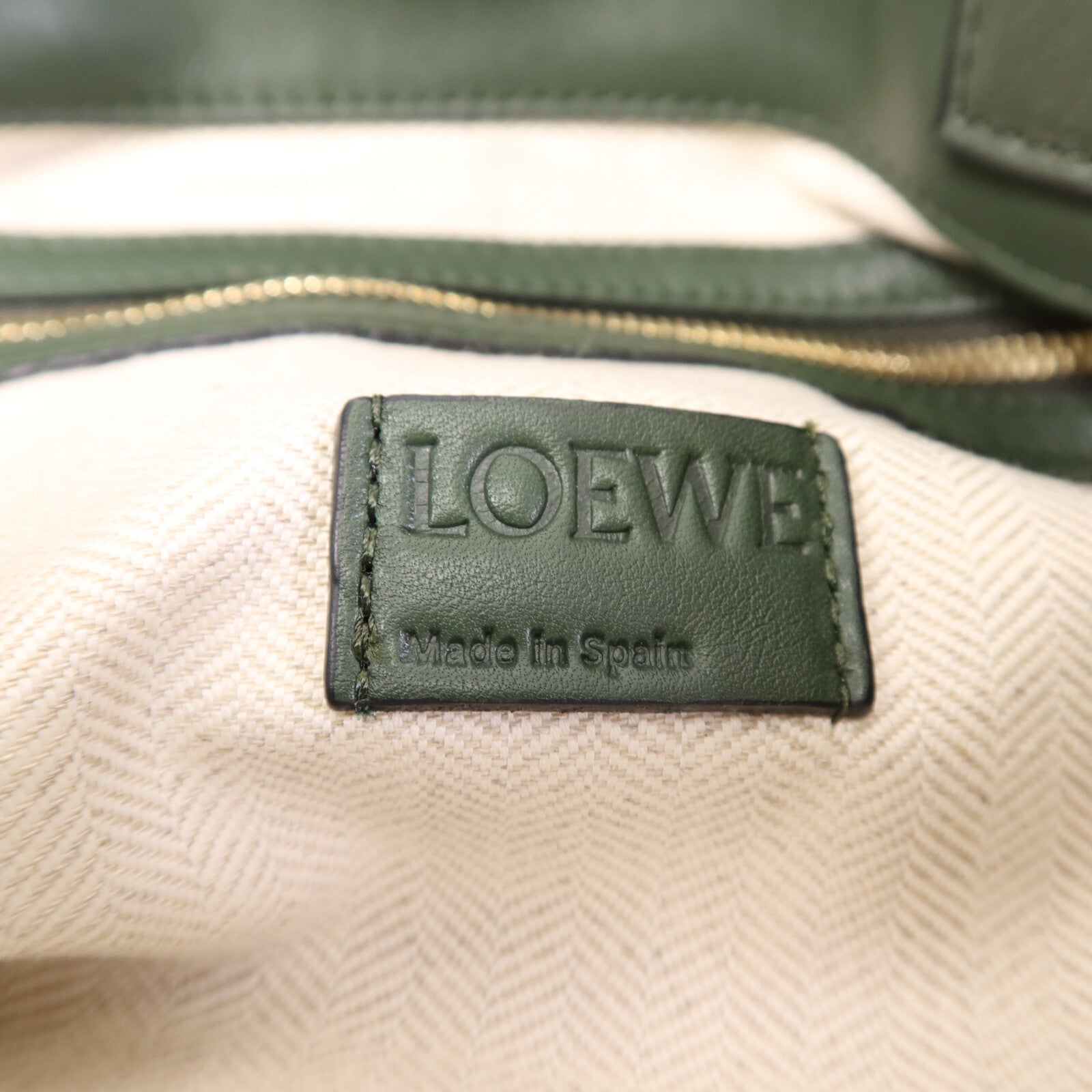 LOEWE 牛皮皮革Flamenco Large金扣肩背袋