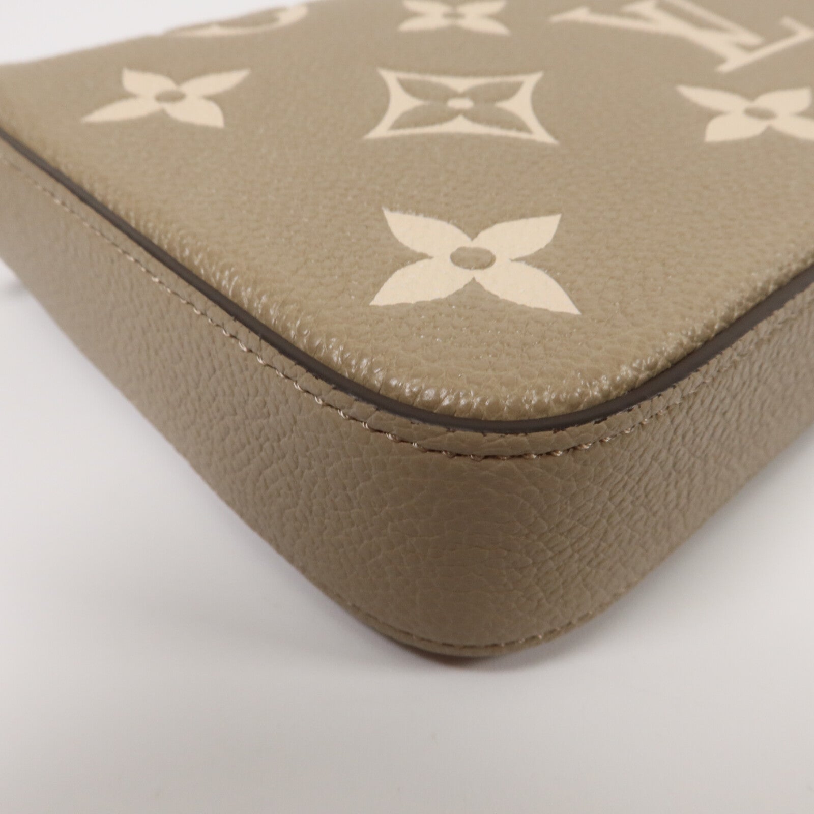 LOUIS VUITTON Monogram Empreinte Felicie Pochette金扣鏈帶肩背袋