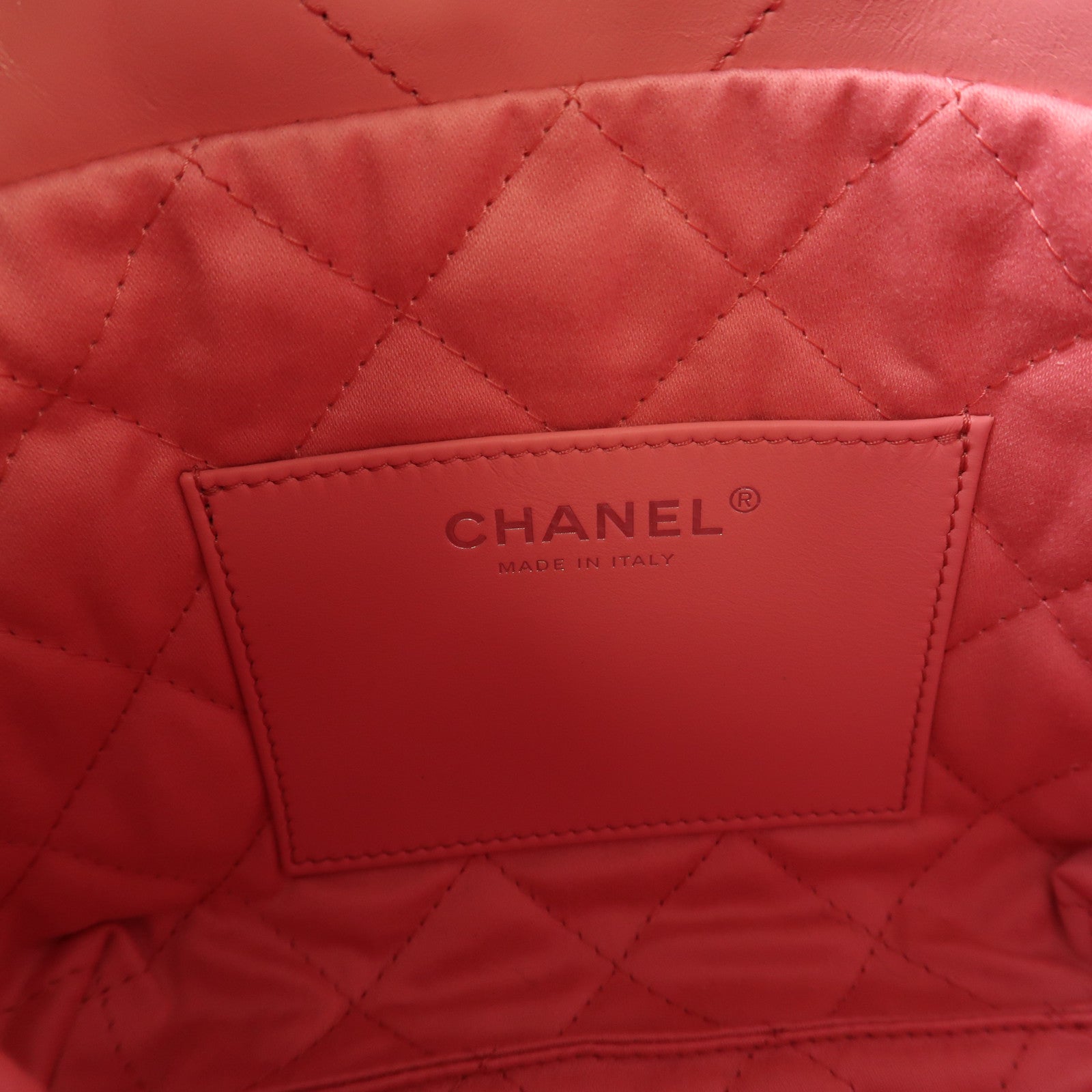CHANEL【激減優惠】 牛皮皮革Chanel 22 Mini銀扣鏈帶手挽肩背兩用袋