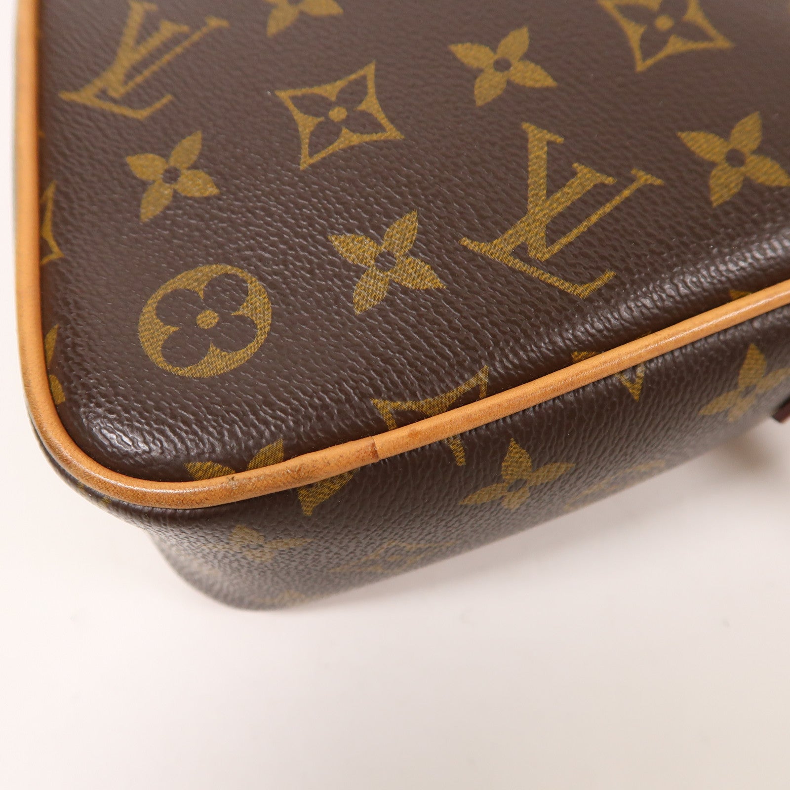 LOUIS VUITTON Monogram Game On Coeur金扣肩背袋棕色