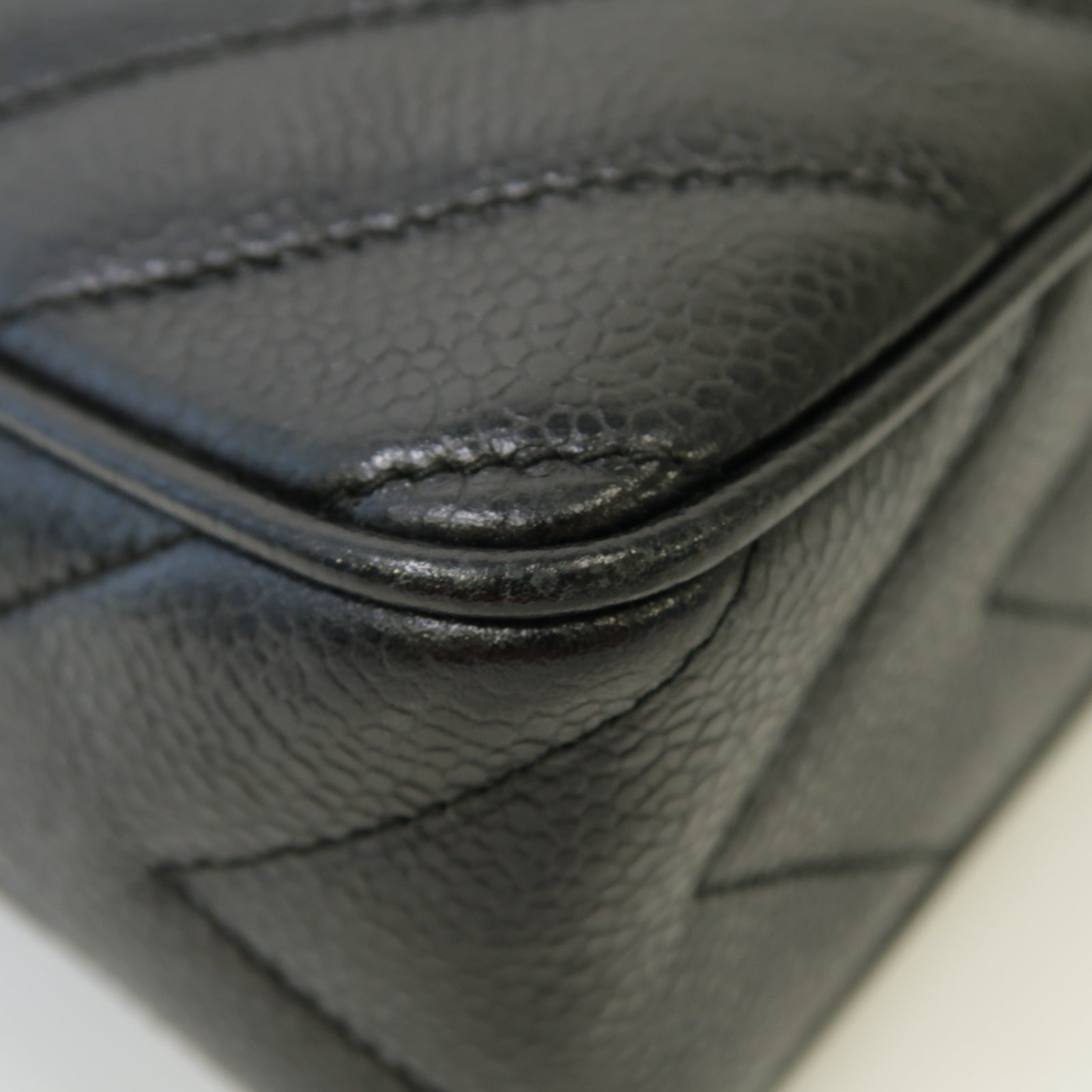 CHANEL 【激減優惠】Caviar皮革Vintage Tassel Camera Bag金扣鏈帶肩背袋黑色