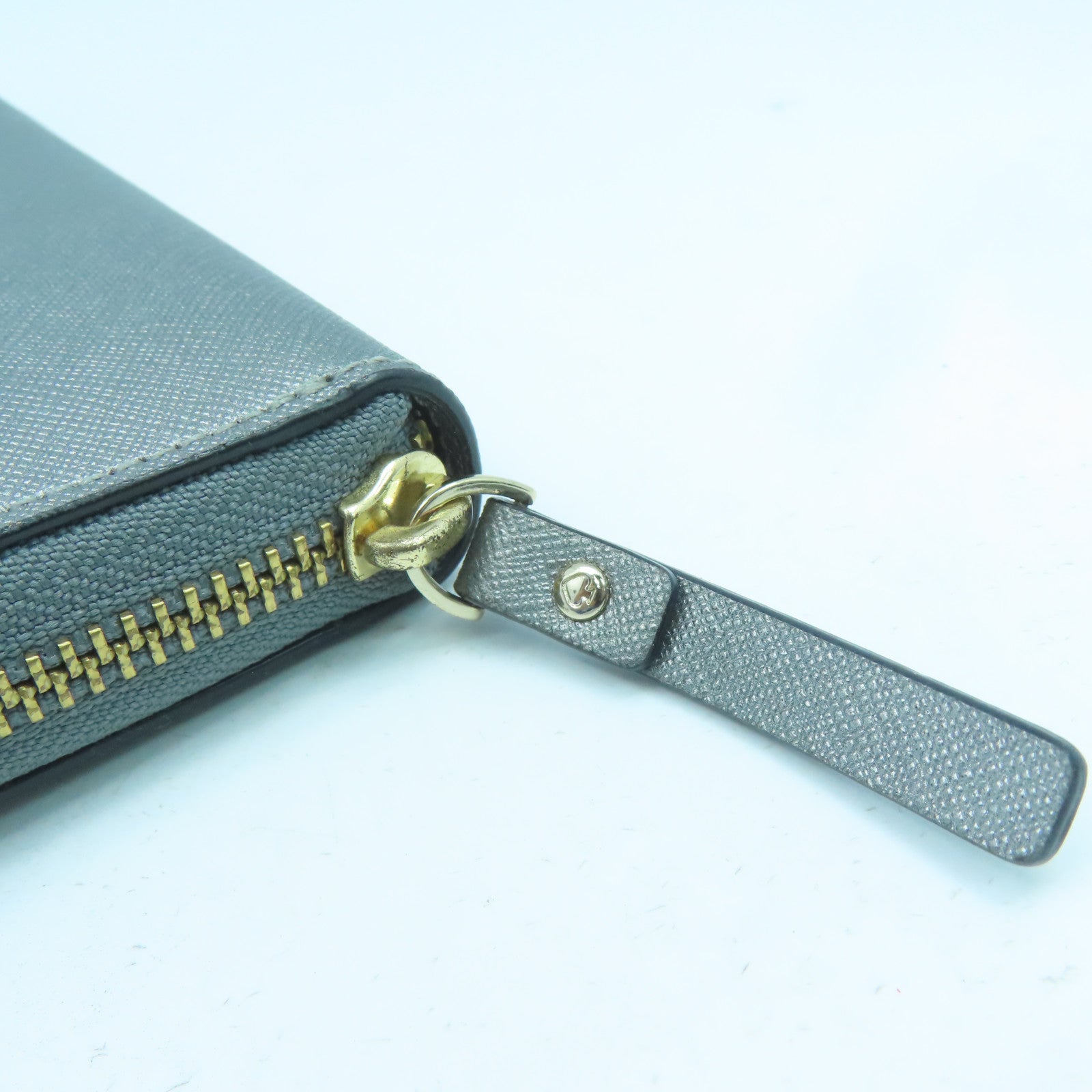 Kate Spade 【激減優惠】牛皮皮革Long Wallet金扣長錢包銀色