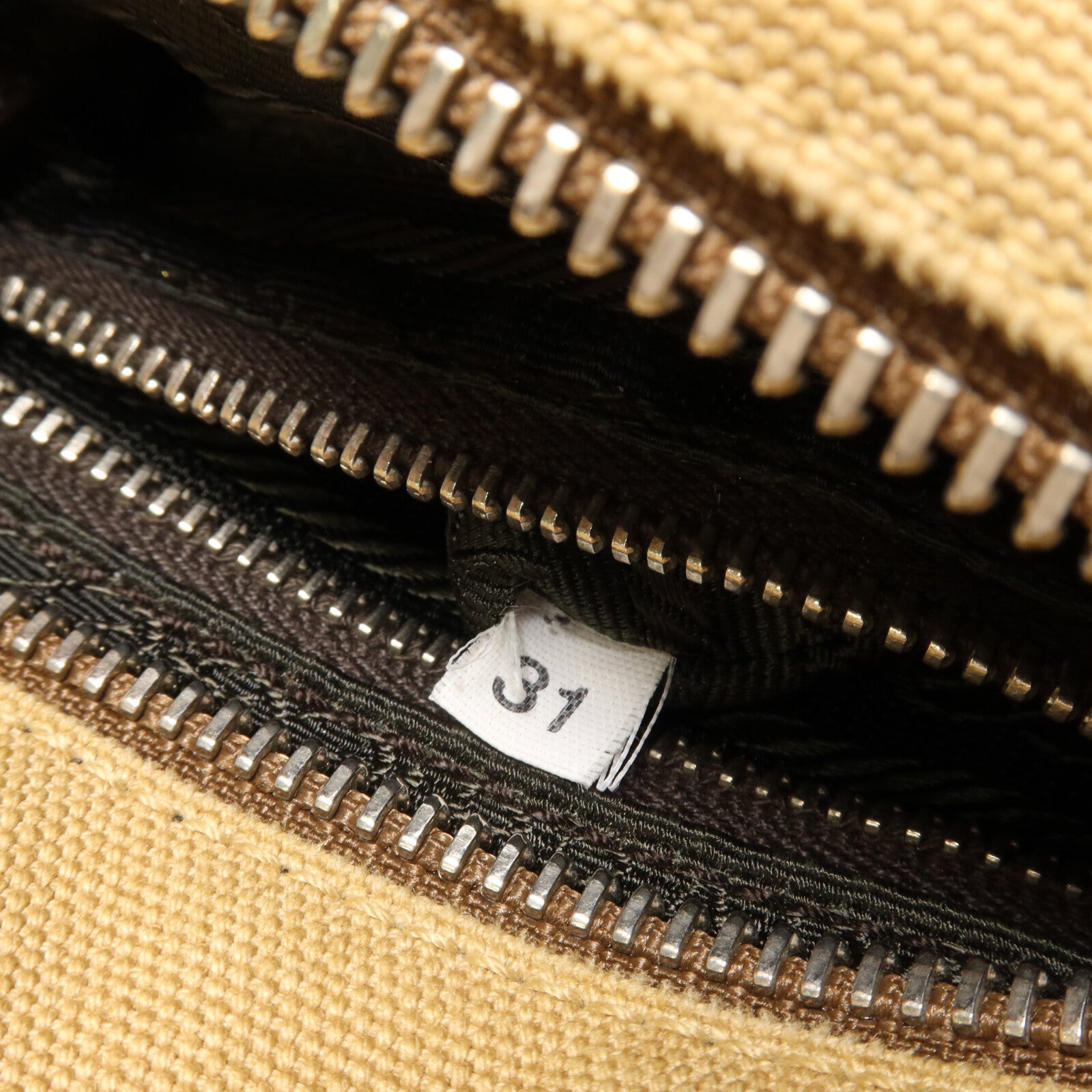 PRADA 帆布Hand Bag手挽袋