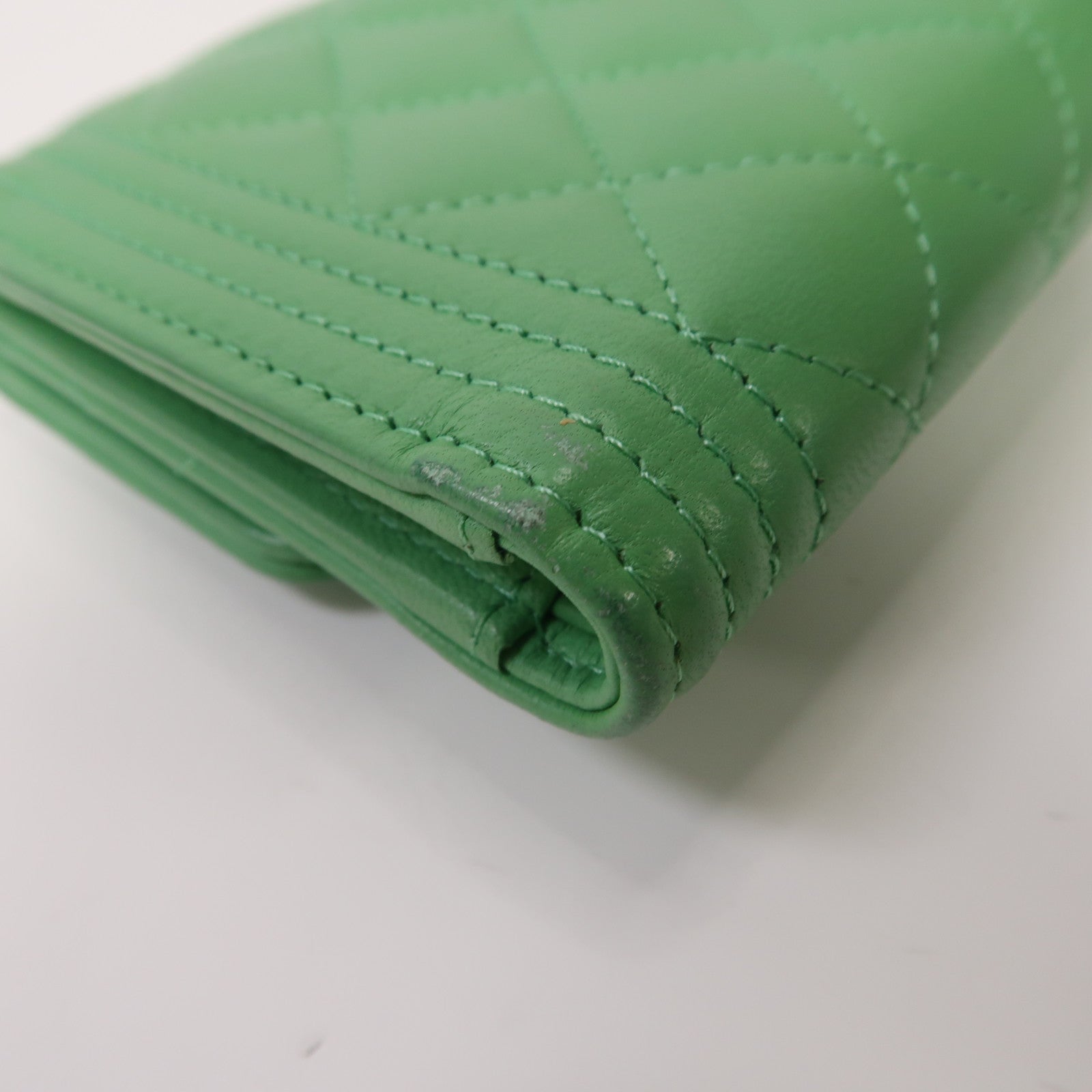 CHANEL 菱格羊皮皮革Boy Chanel Tri-Fold Wallet金扣折疊錢包綠色
