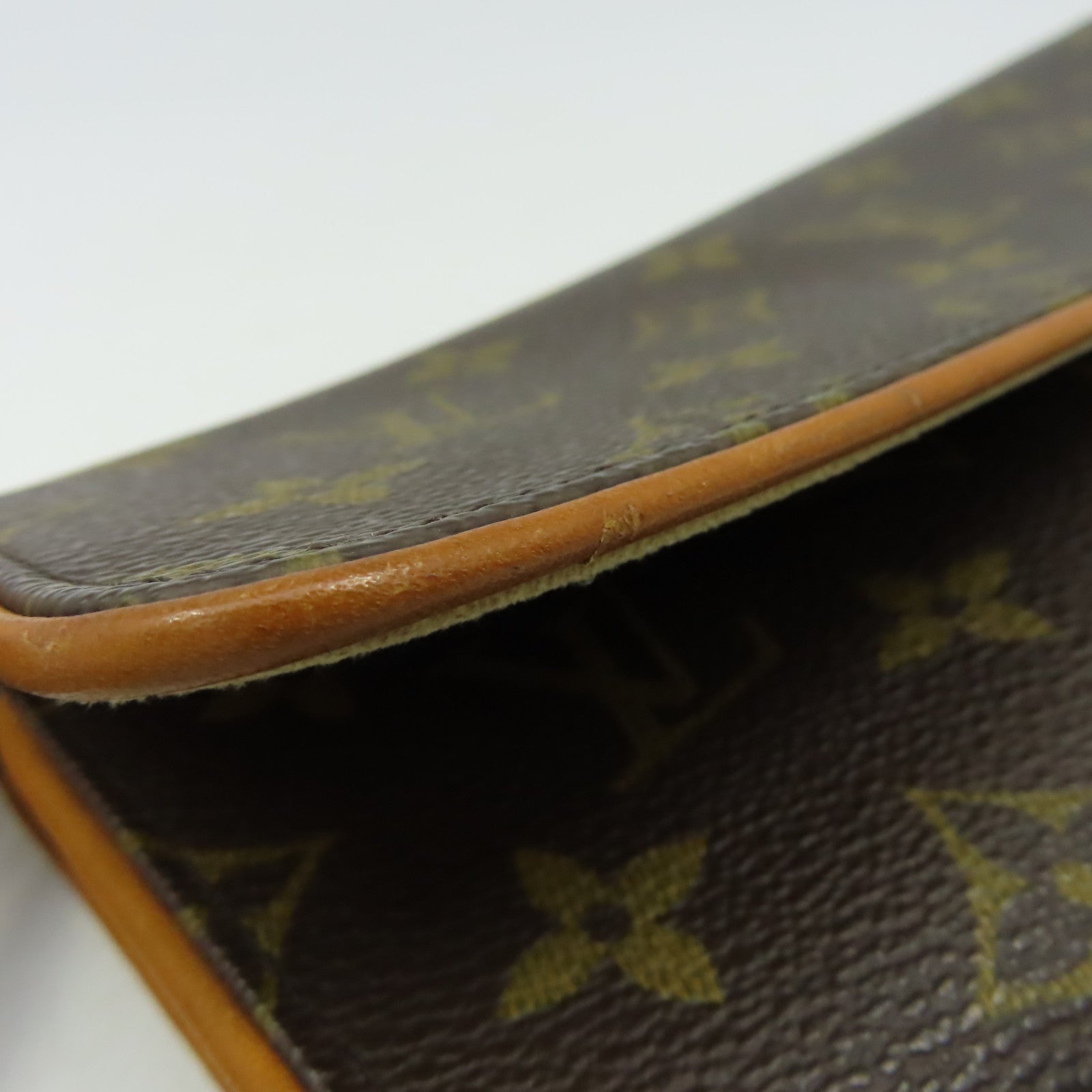 LOUIS VUITTON Monogram Pochette Twin GM金扣肩背袋啡色