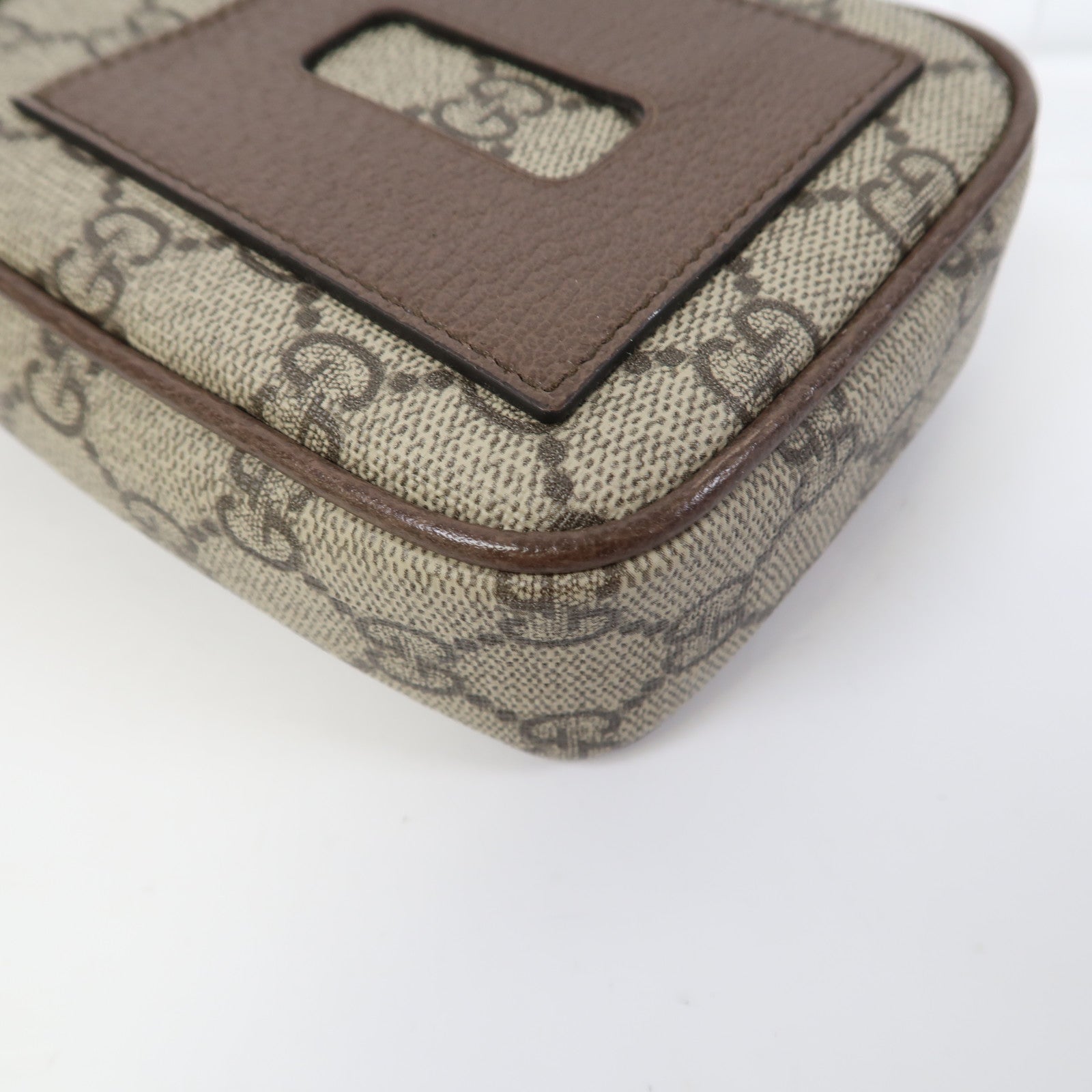 GUCCI 塗層帆布Ophidia Phone Bag金扣肩背袋啡色