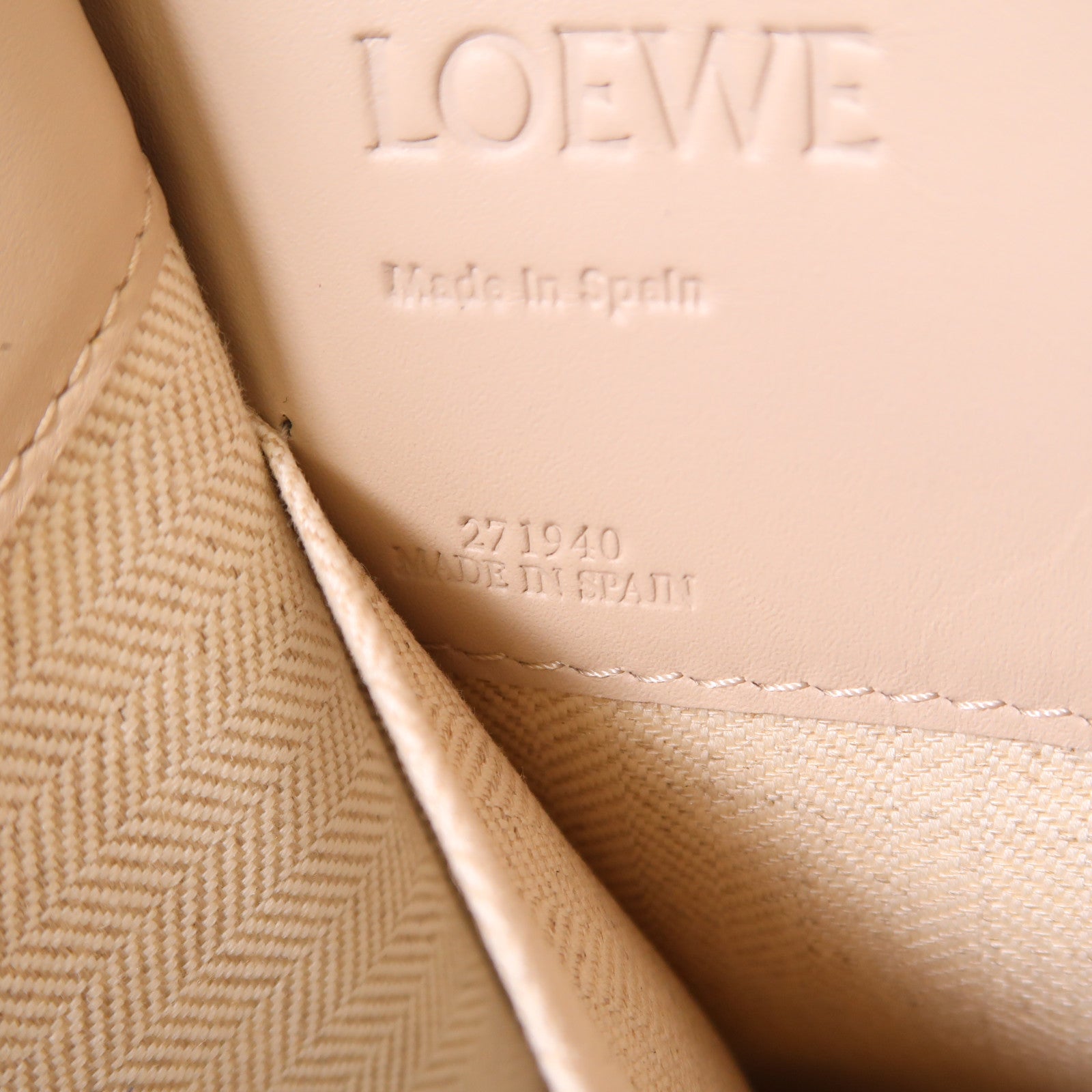 LOEWE 【激減優惠】牛皮皮革Tote Bag手挽袋米色