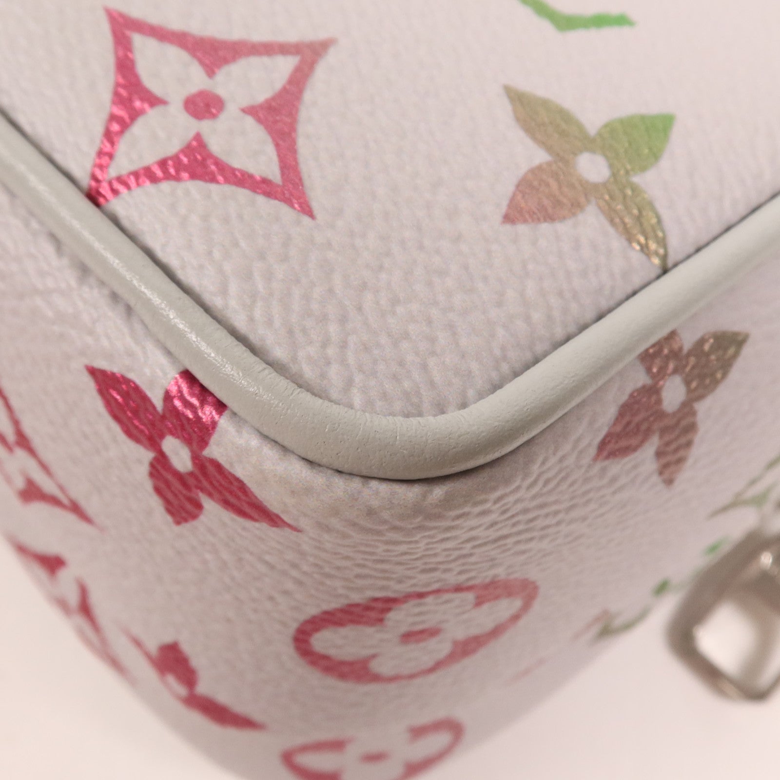 LOUIS VUITTON Monogram Iridescent Nile NM Bag Messenger銀扣手挽肩背兩用袋