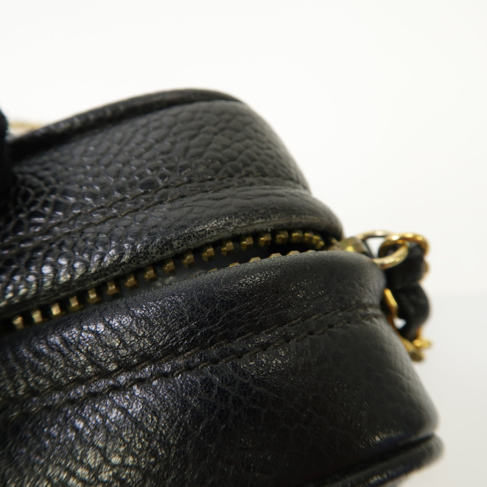 CHANEL 【激減優惠】Caviar皮革Vintage Tassel Camera Bag金扣鏈帶肩背袋黑色