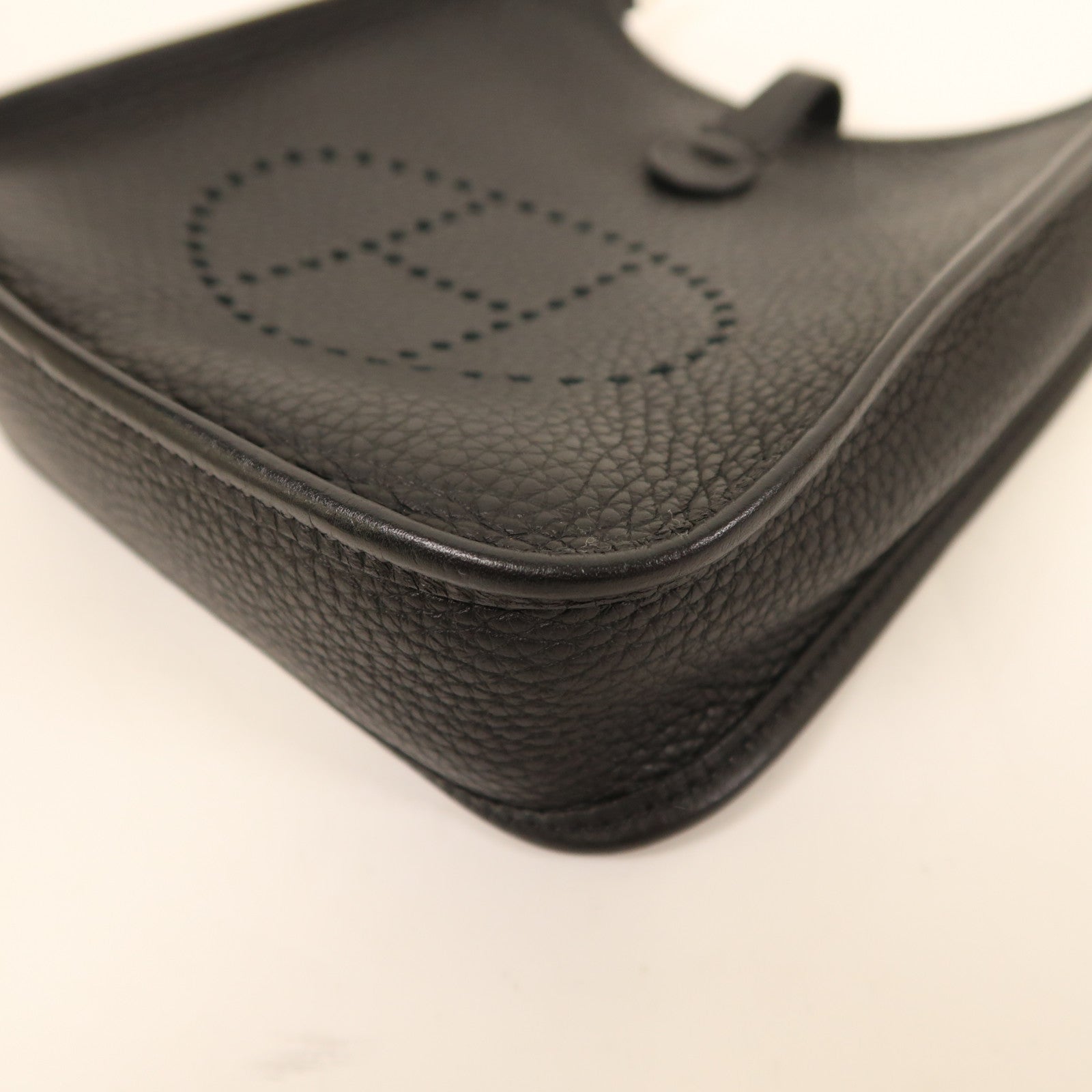 HERMES Clemence皮革Evelyne TPM銀扣肩背袋黑色