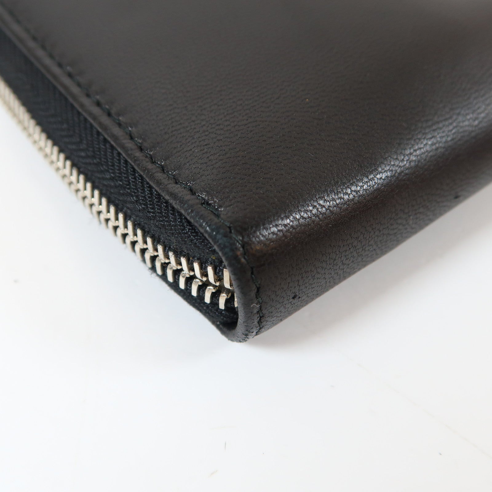 CHANEL 羊皮皮革Zipper Long Wallet銀扣長錢包黑色/白色