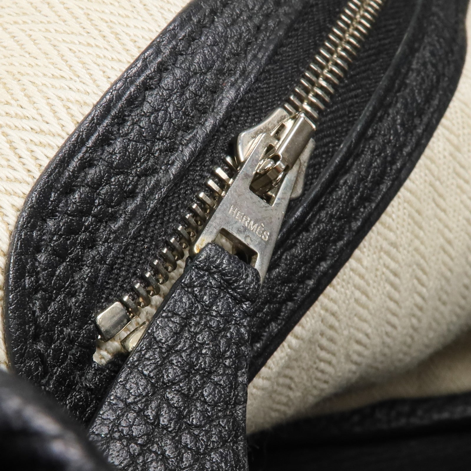 HERMES Negonda皮革Garden Party TPM銀扣手挽袋Noir